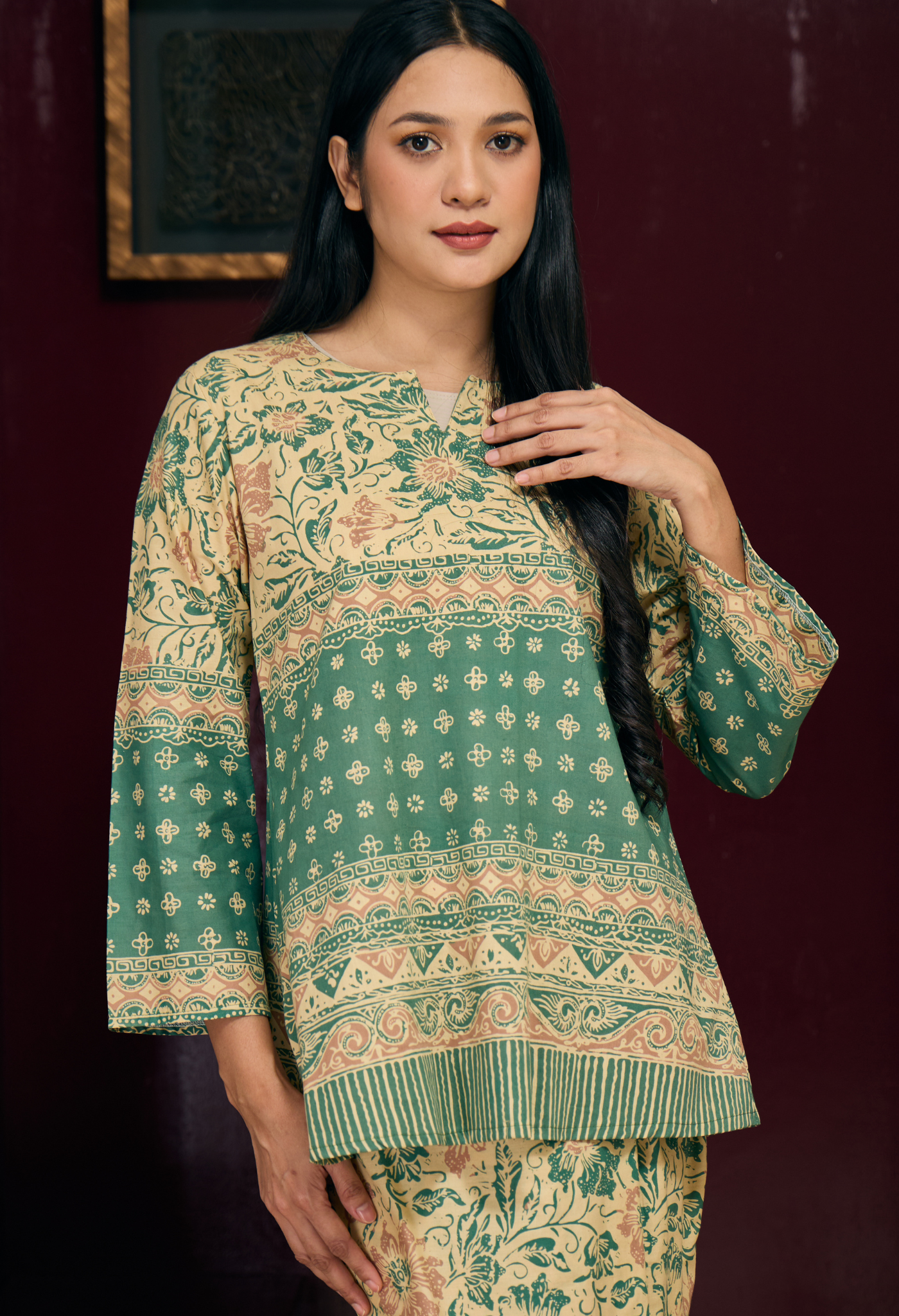 Divina in Green