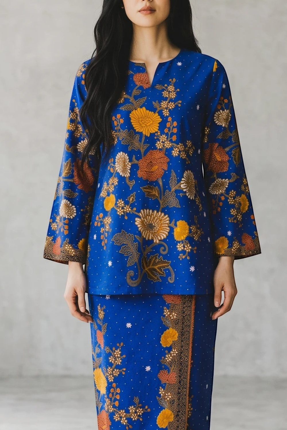 Nayra in Royal Blue