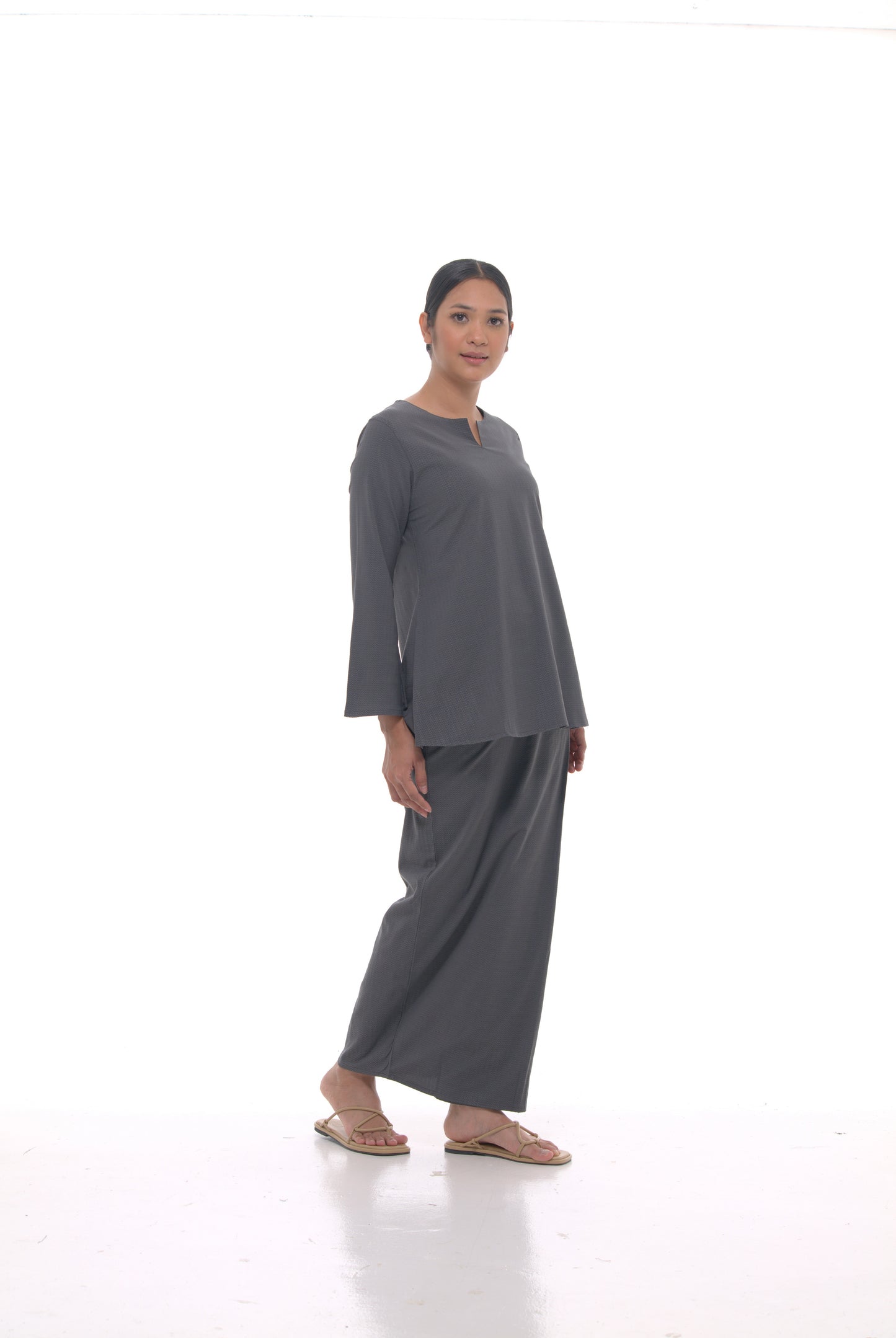 Junita Top in Dark Grey