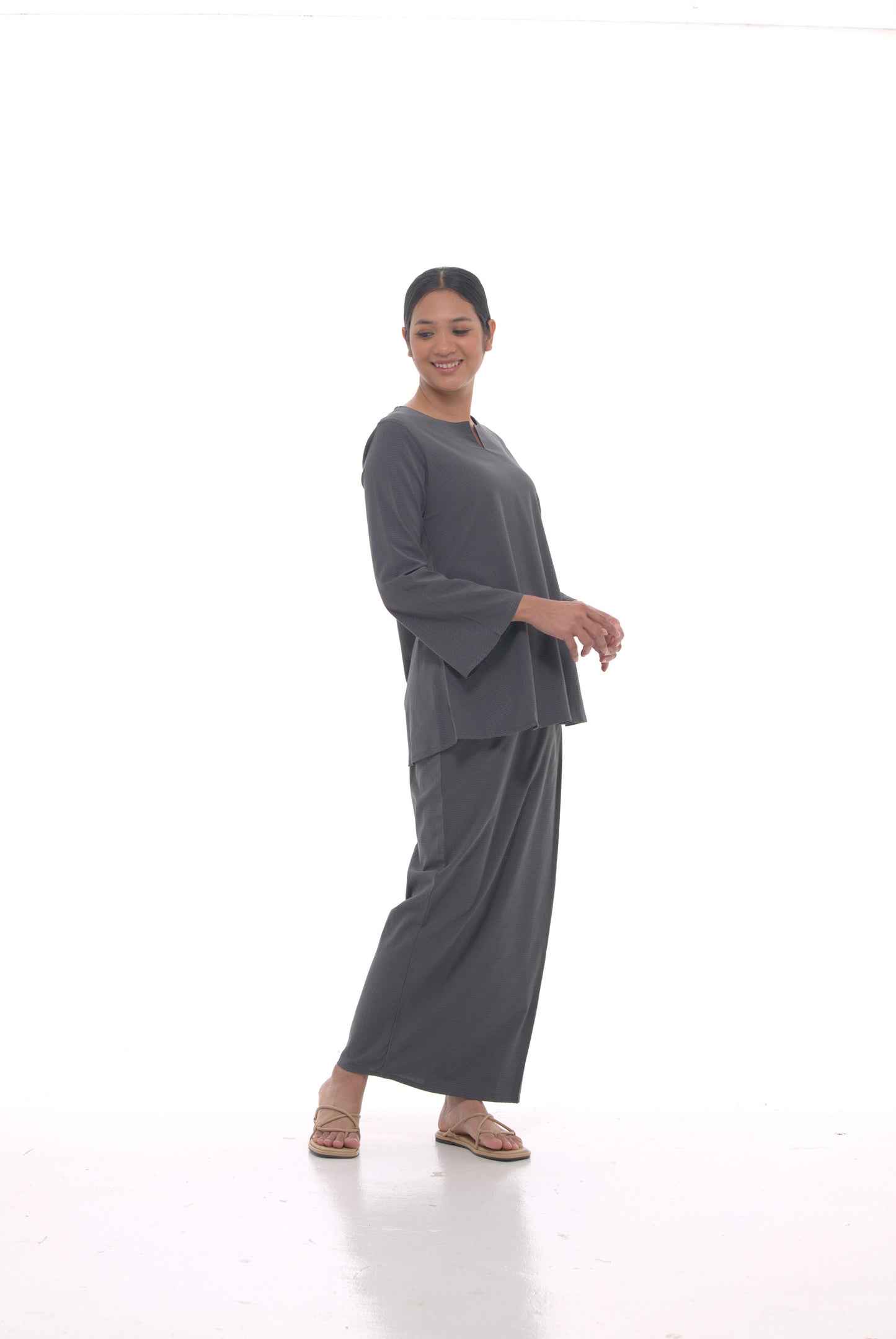 Junita Top in Dark Grey