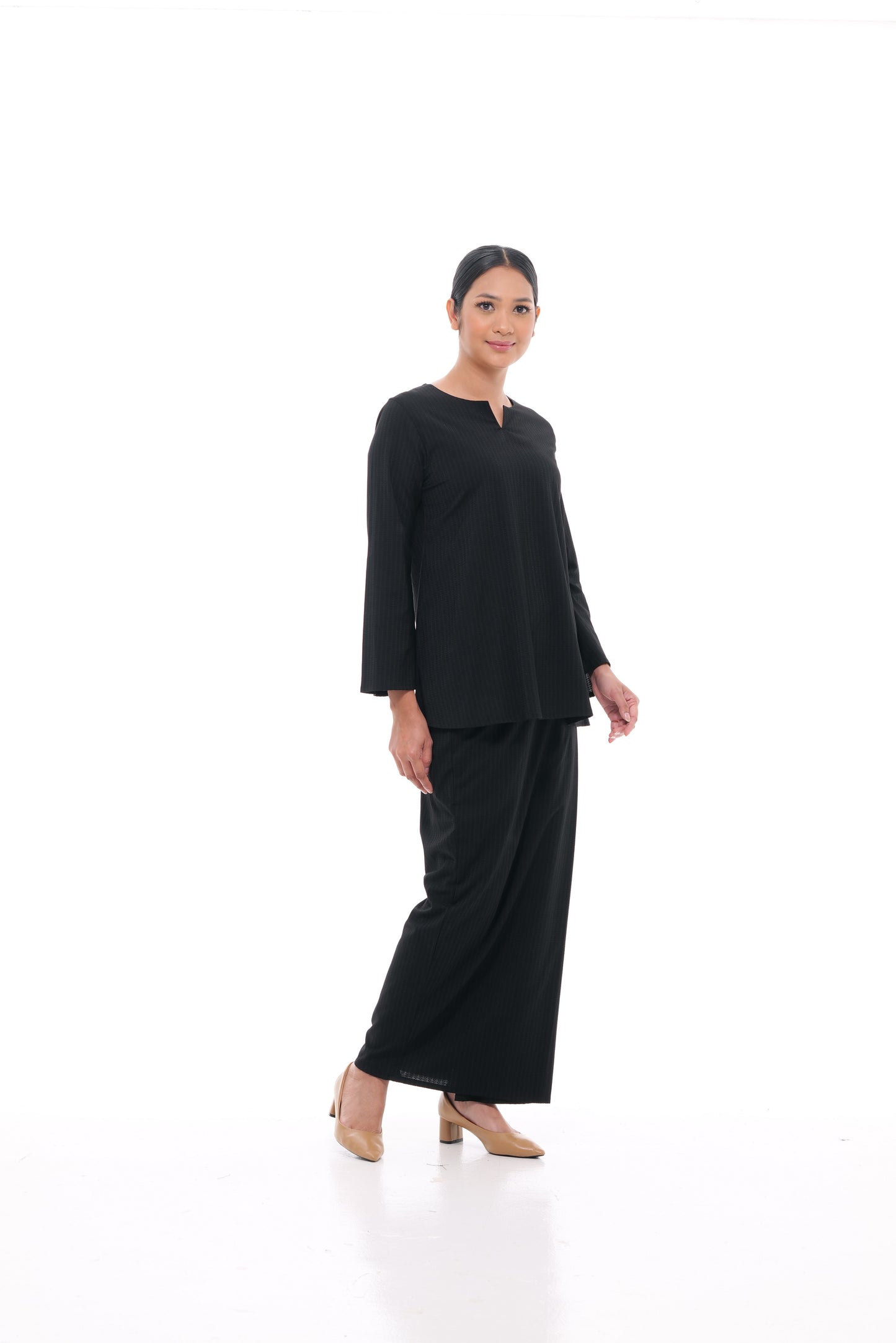 Junita Top in Black