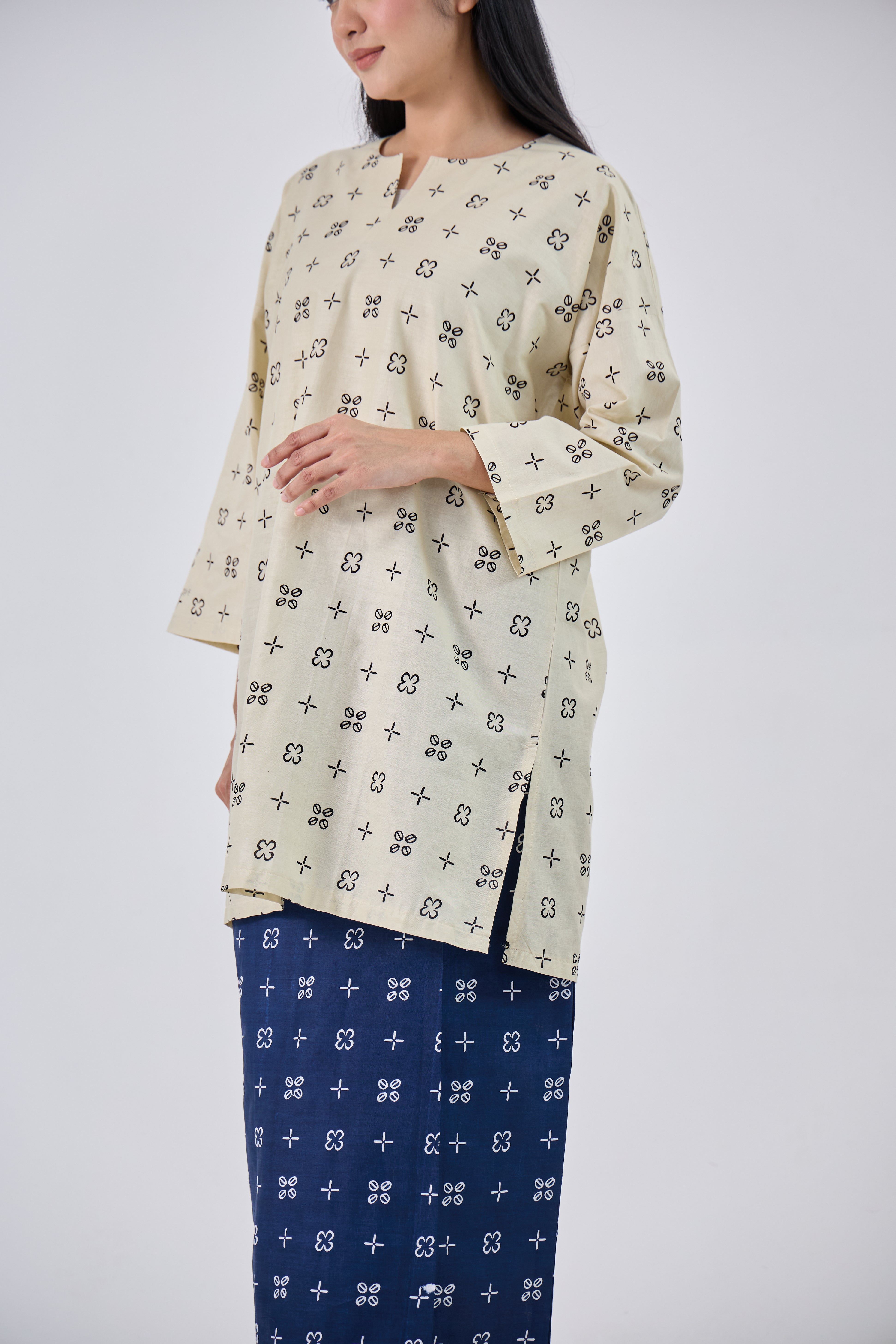 Murni Oversized Midi Top
