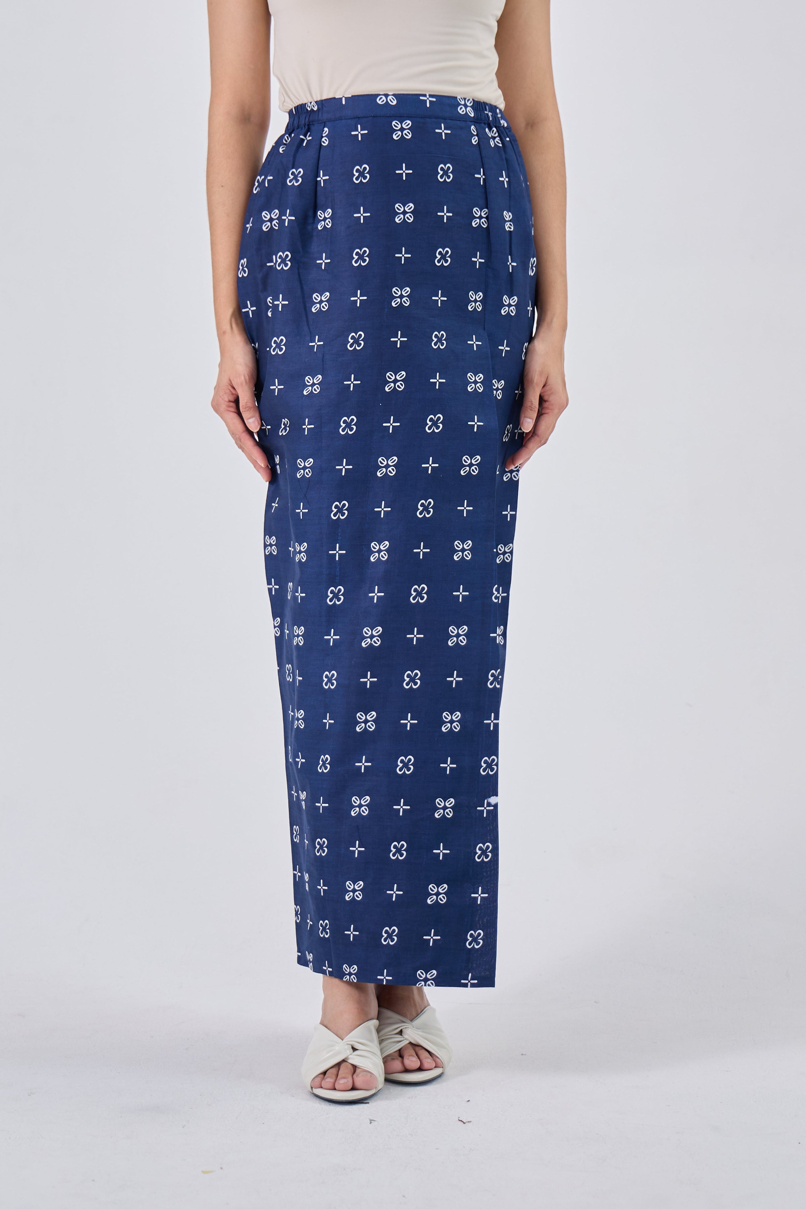 Murni in Blue