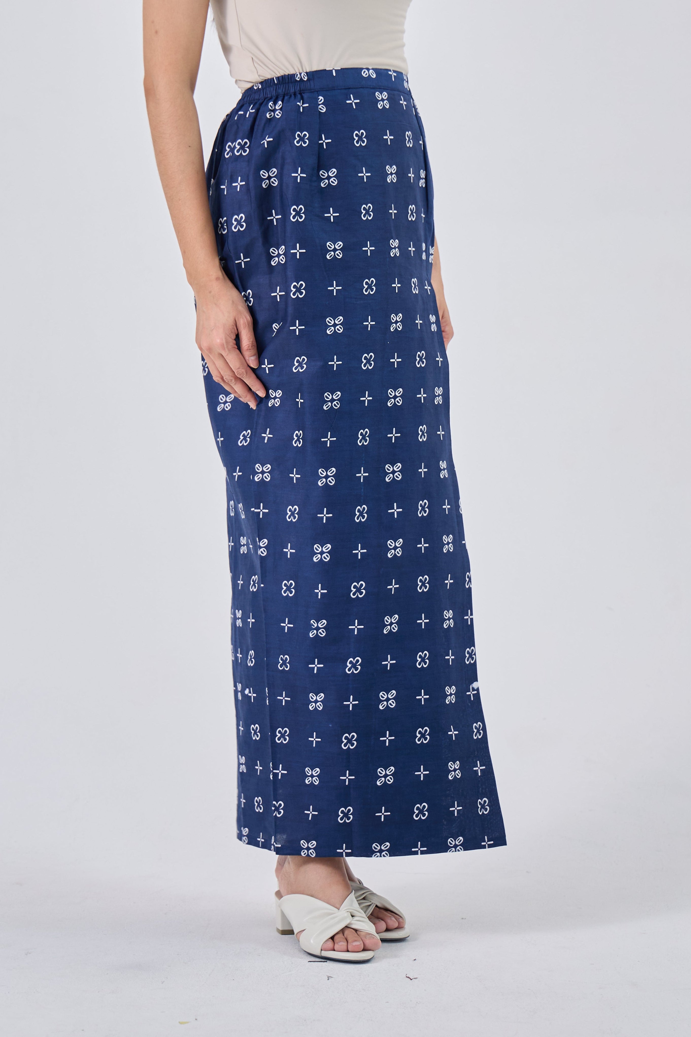 Murni in Blue