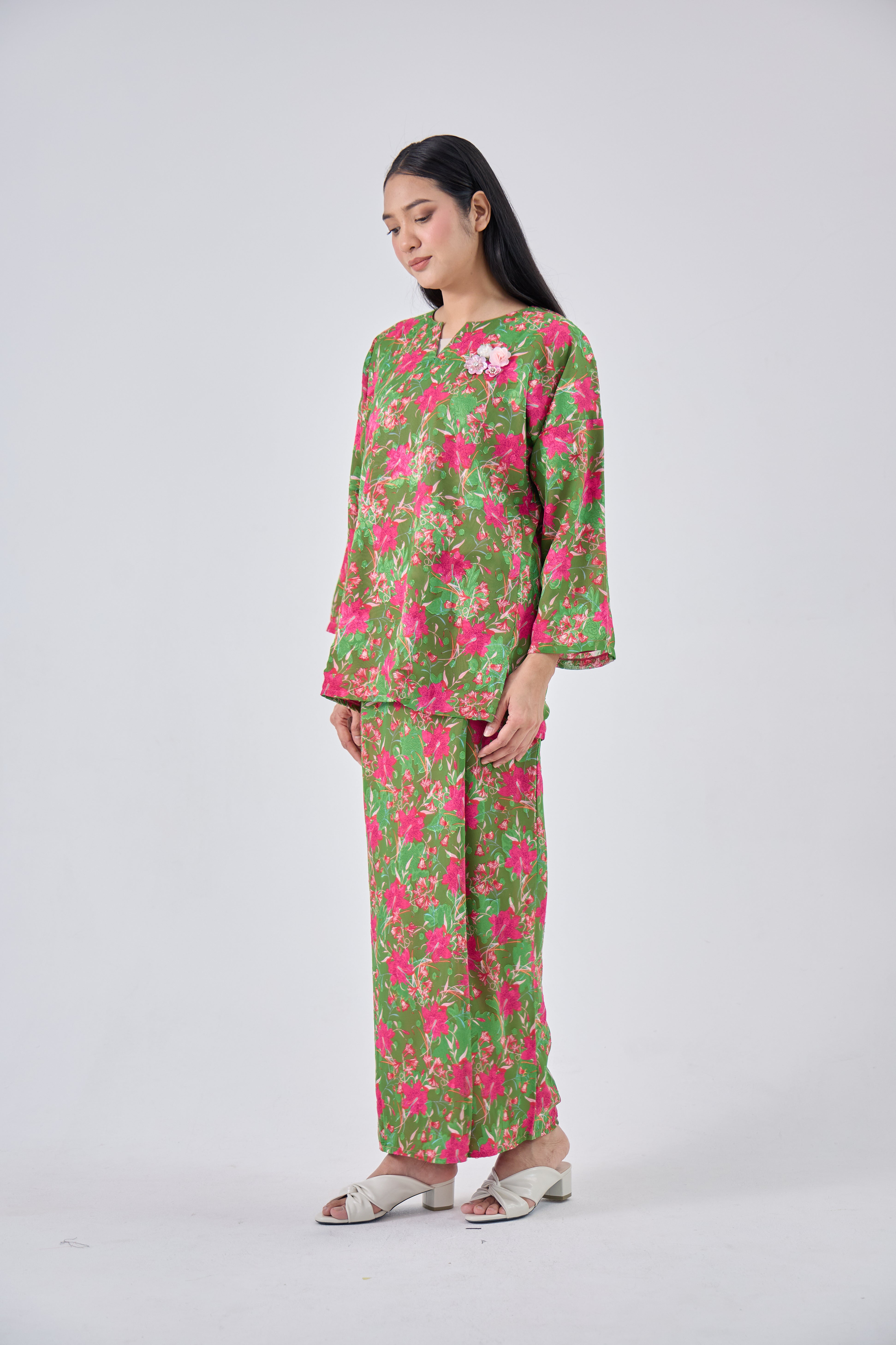Maimun in Green
