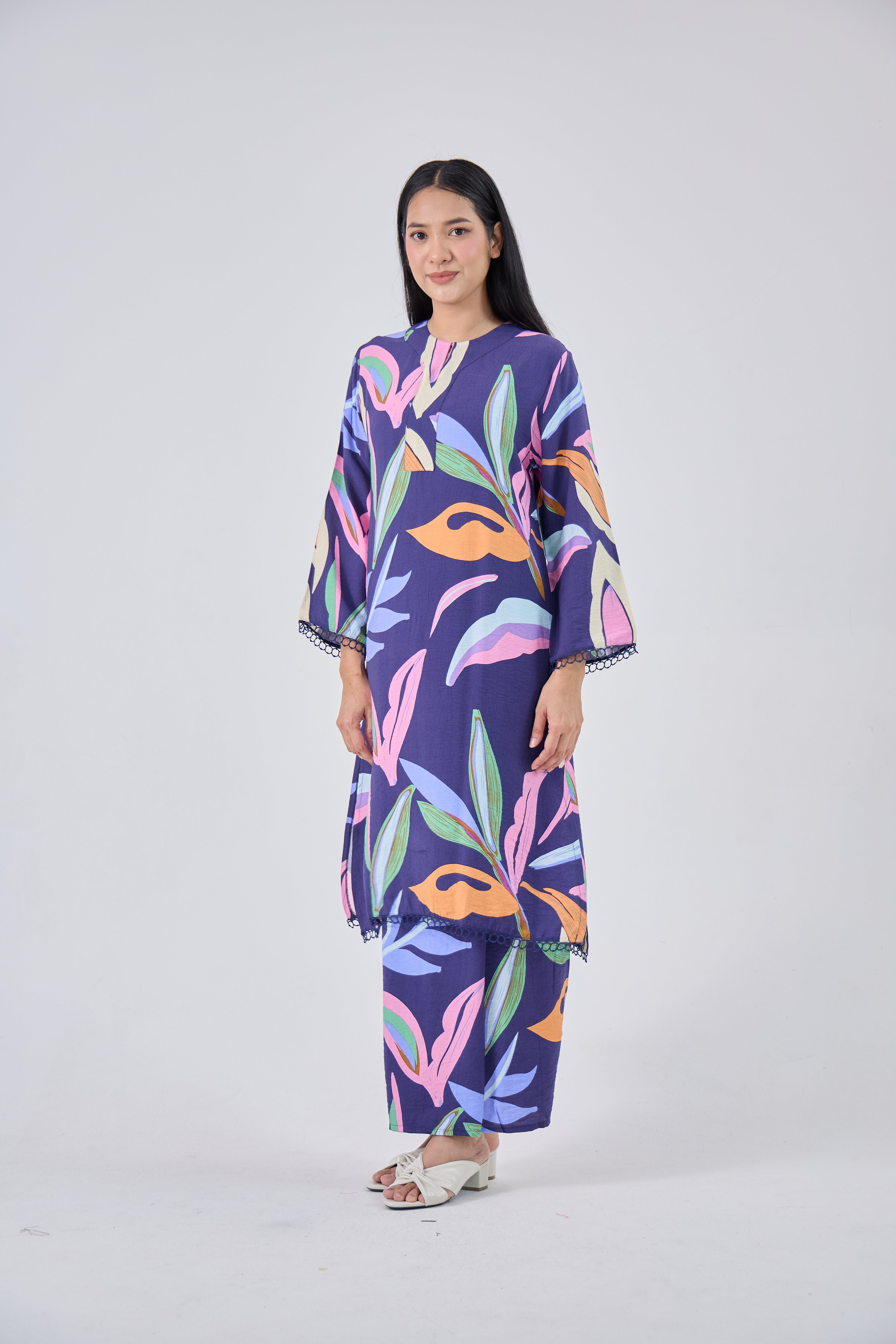 Maisa in Purple