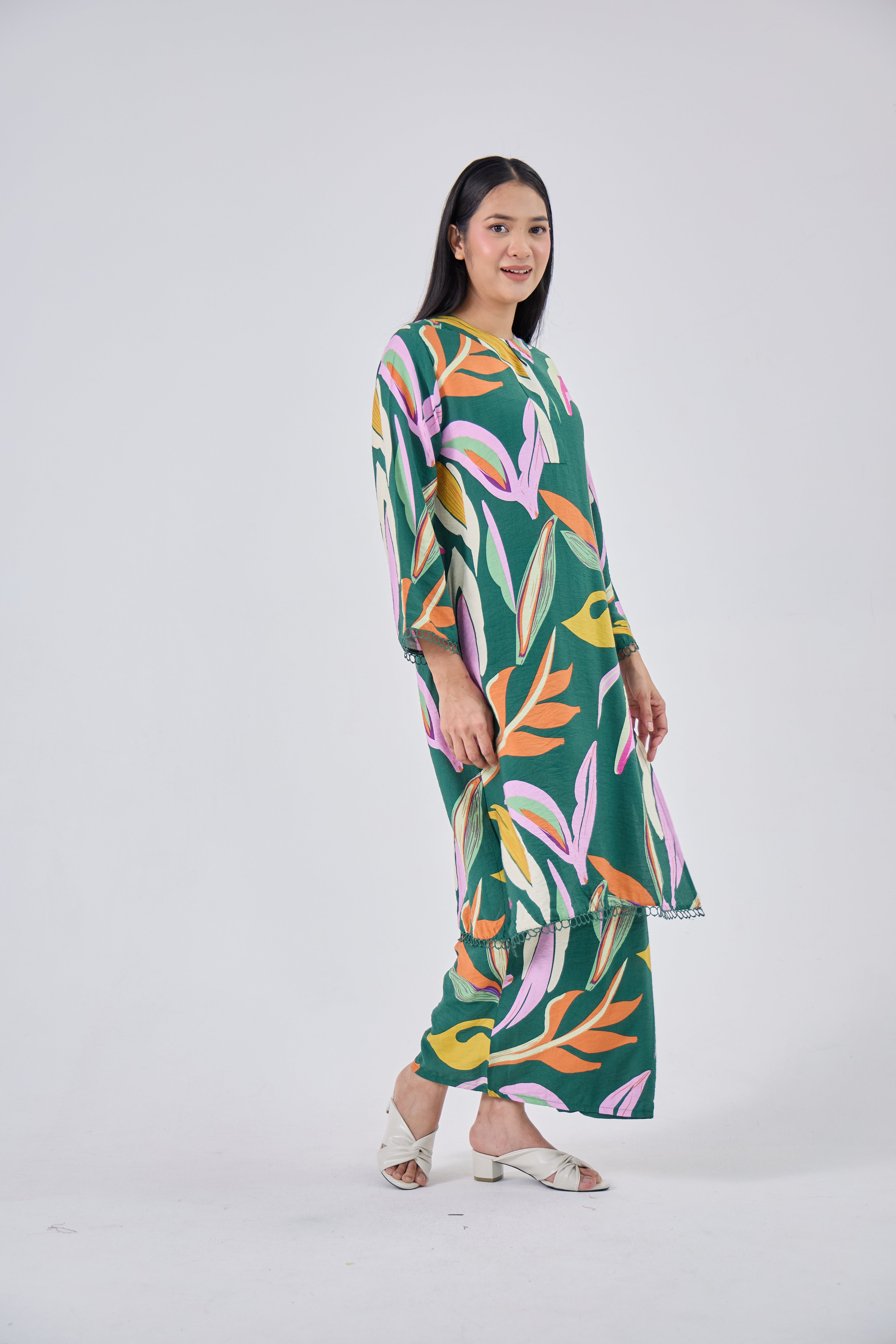 Maisa in Green
