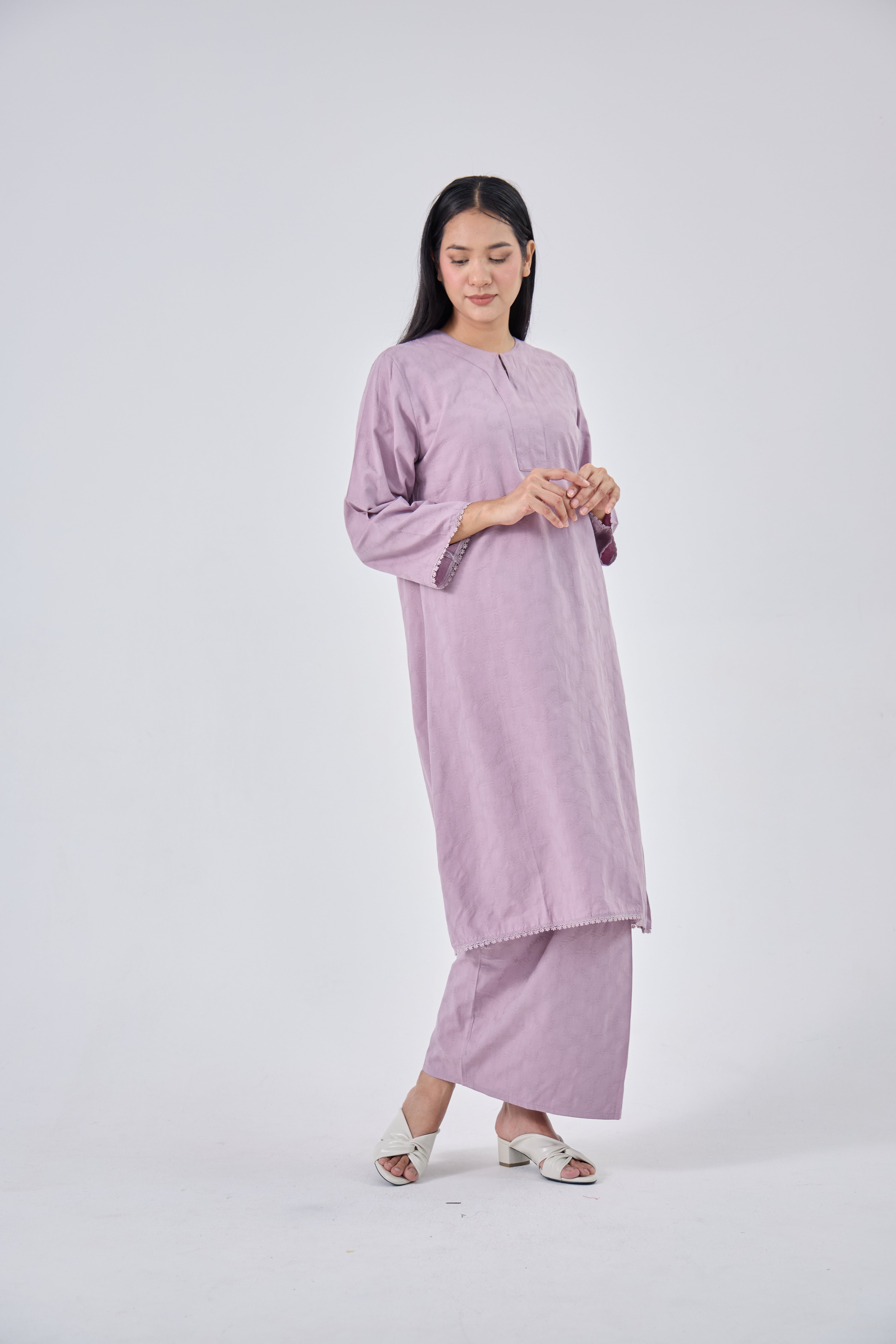 Liana in Purple
