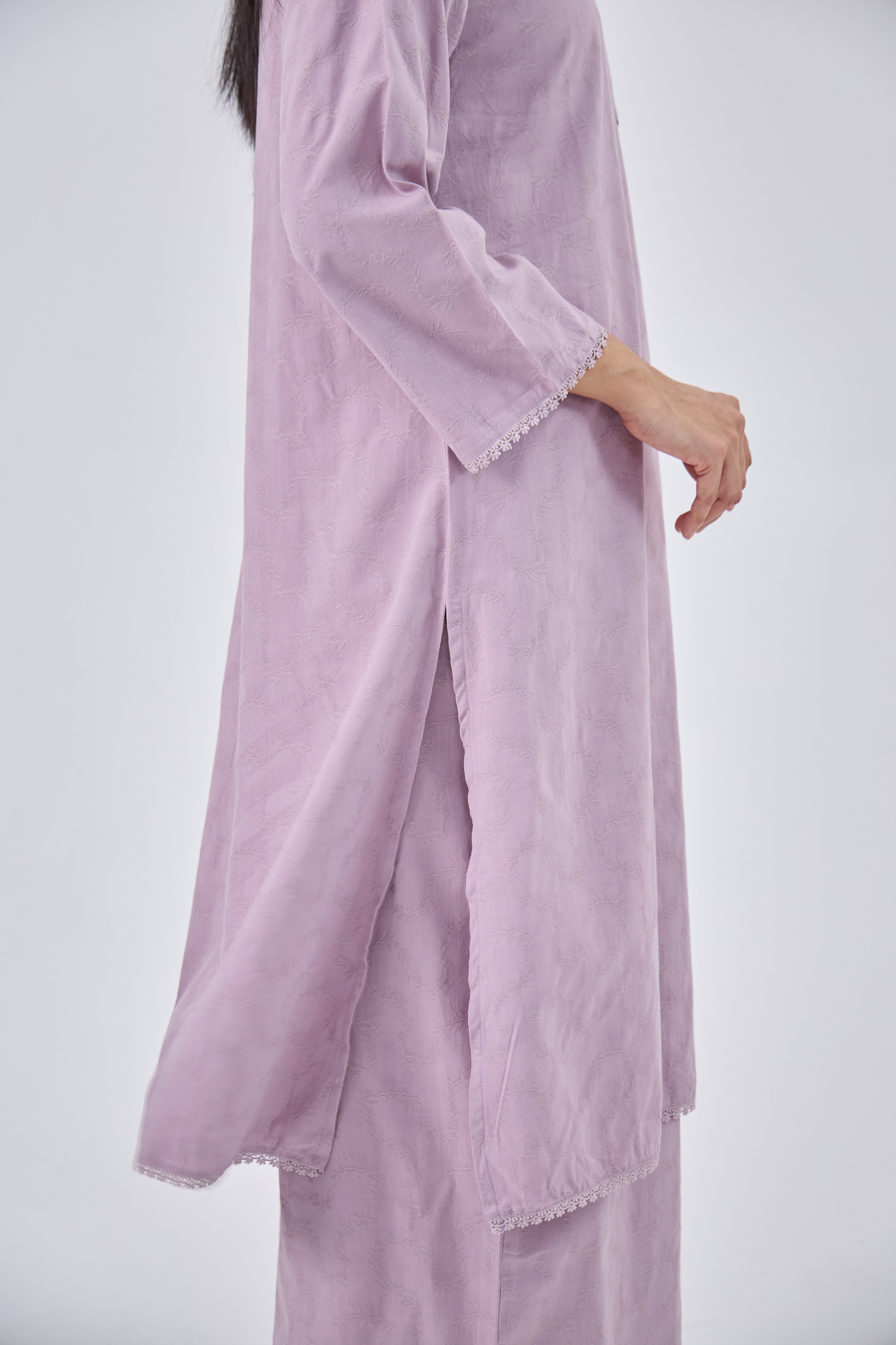 Liana in Purple