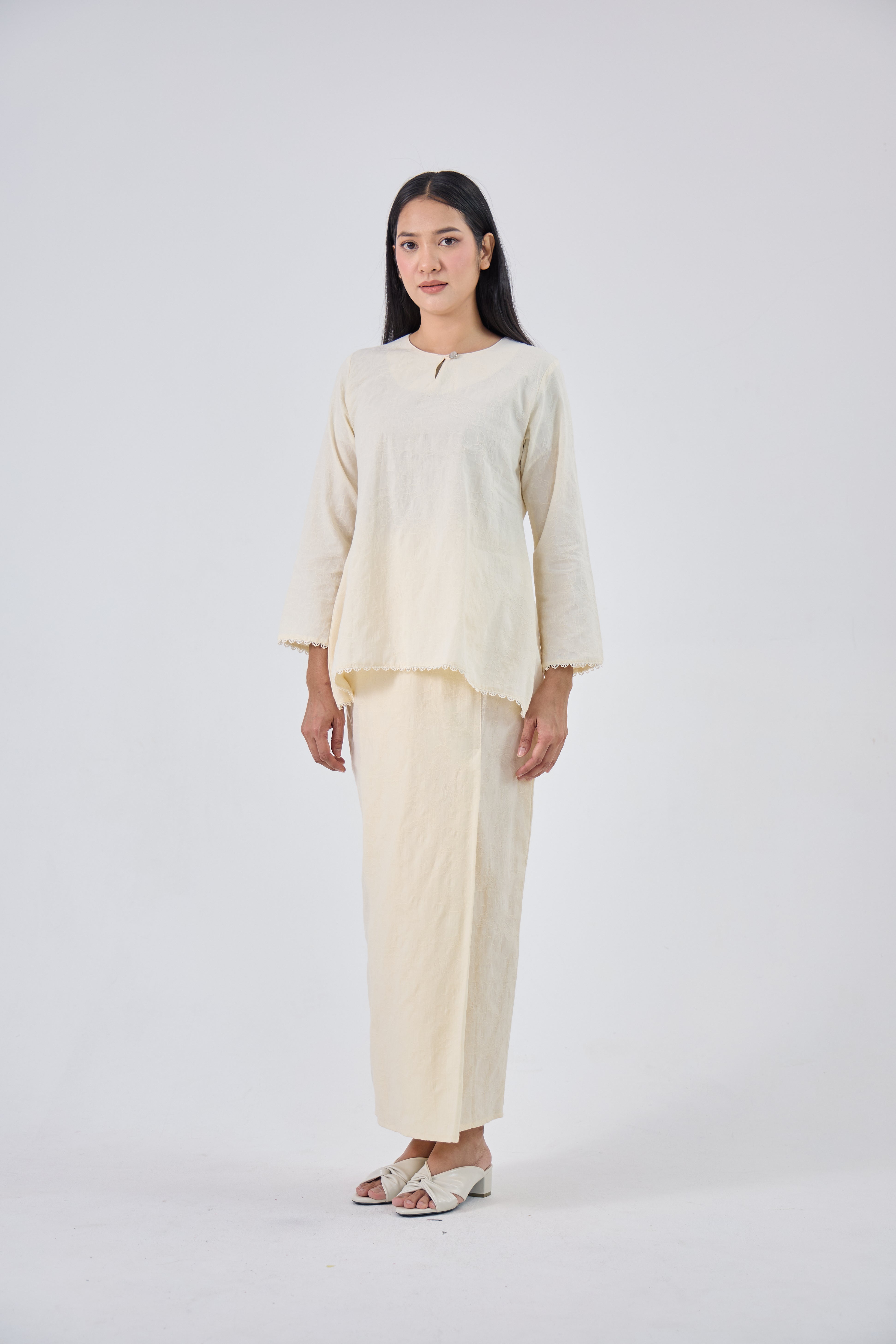 Laili in Cream