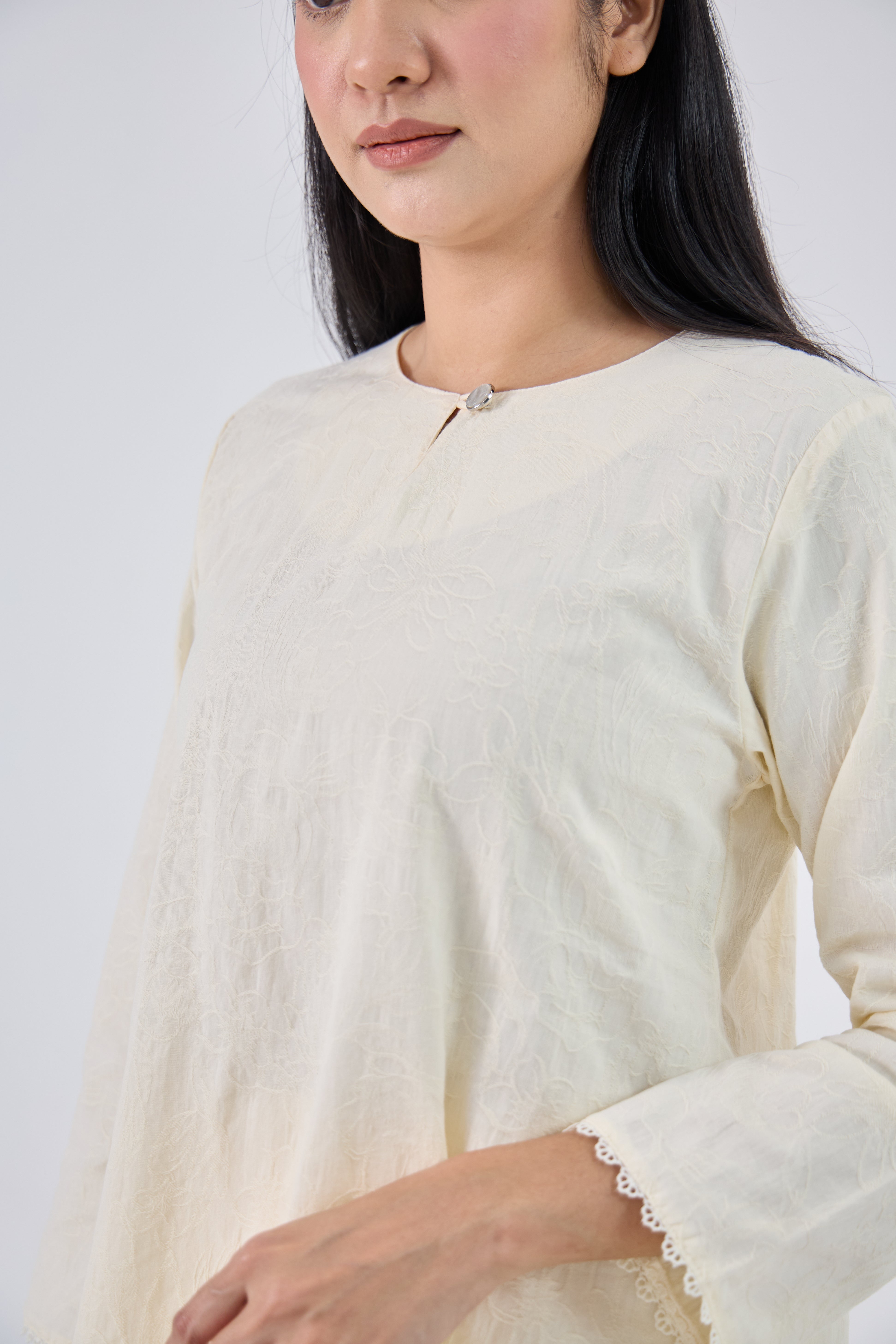 Laili in Cream