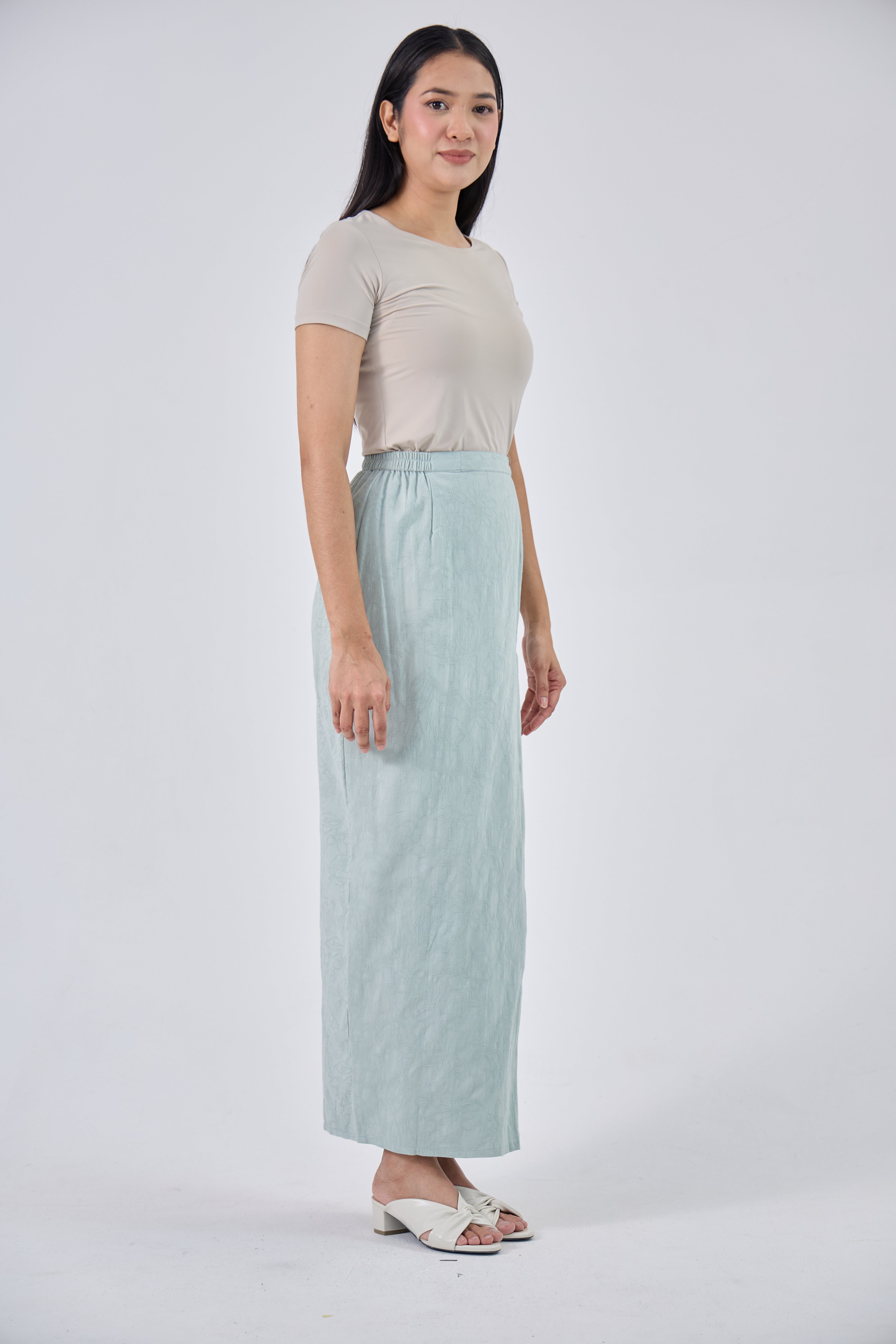 Laili in Green
