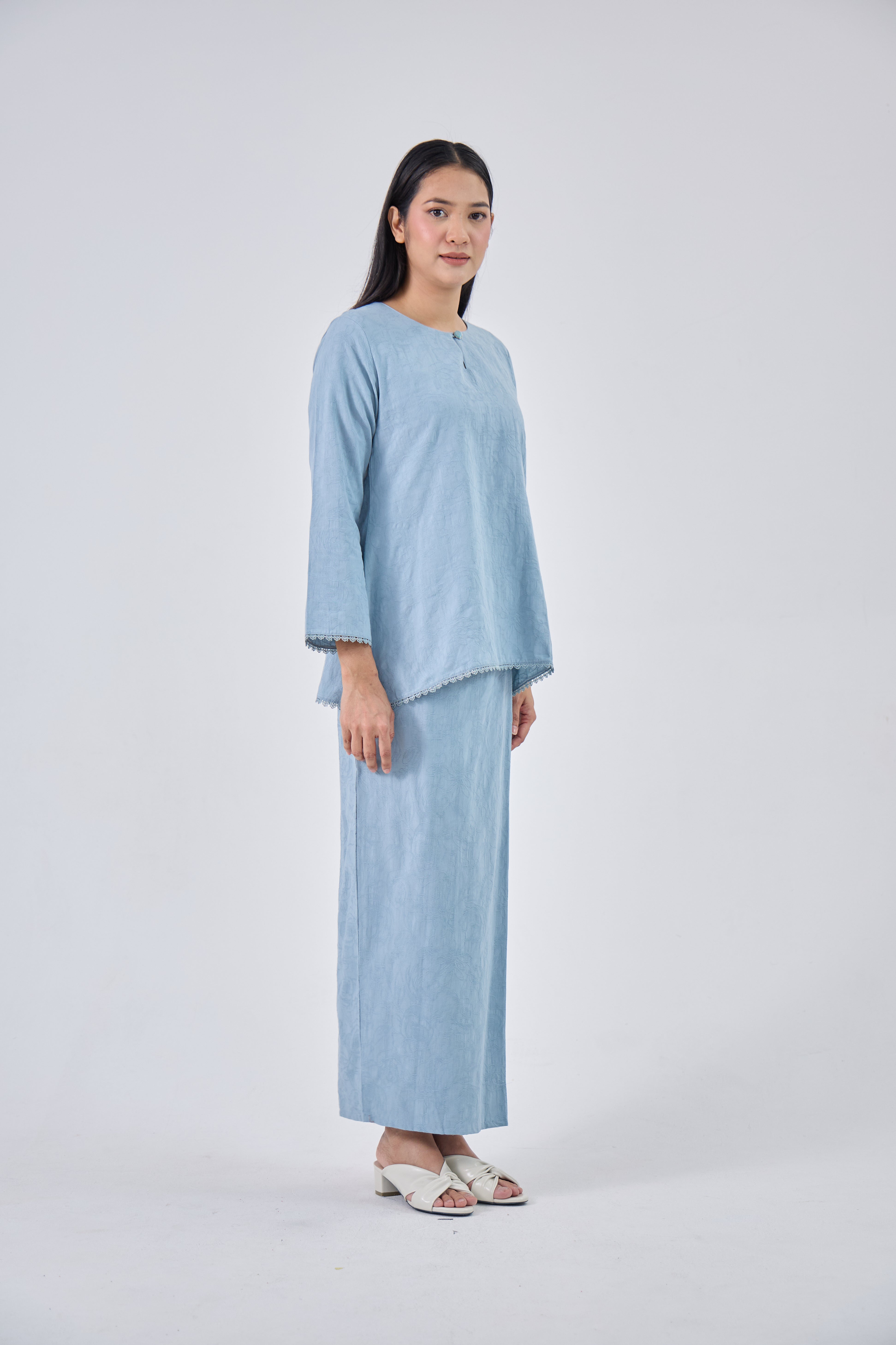 Laili in Blue