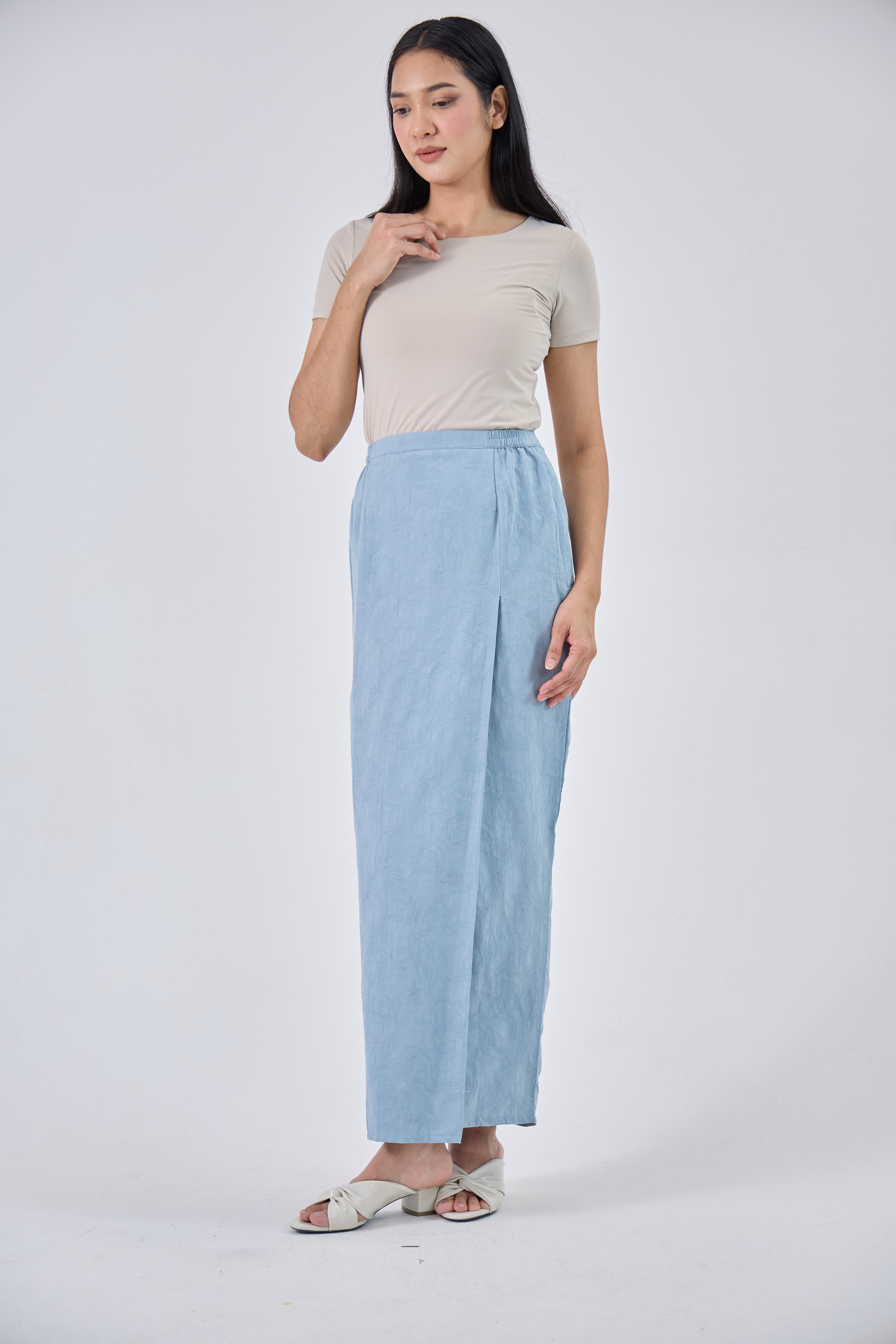 Laili in Blue
