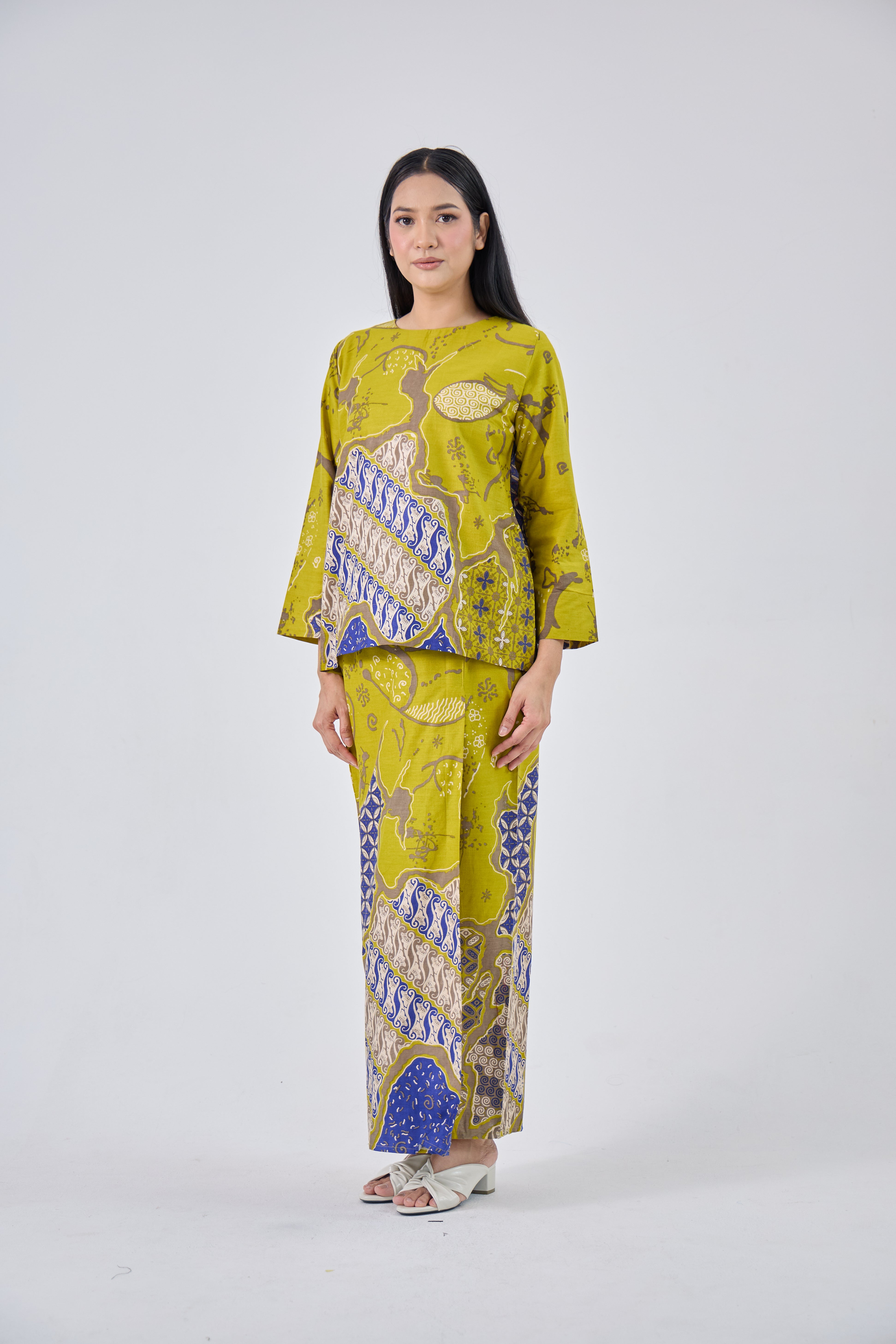 Mirah in Yellow