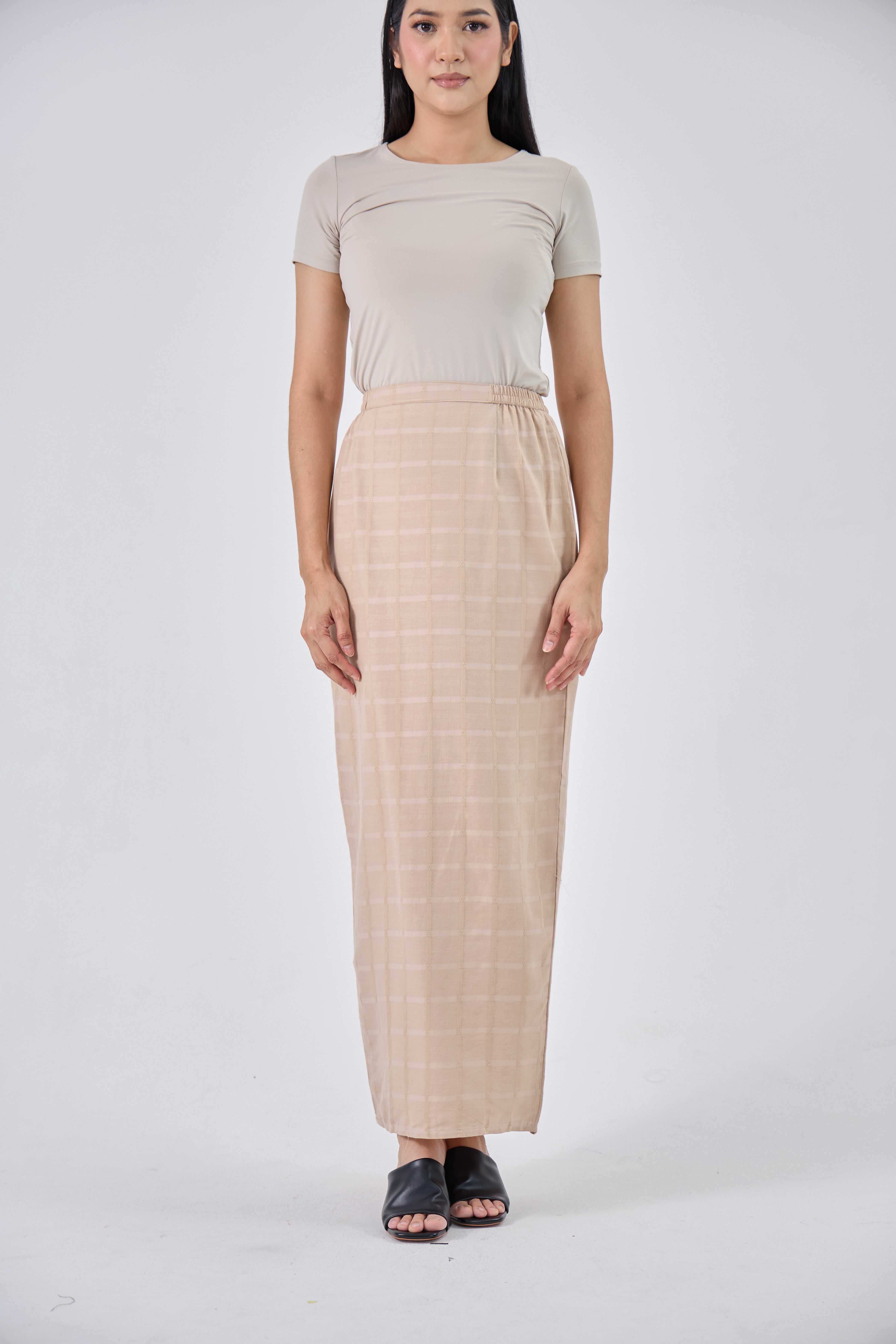 Mutiara in Brown