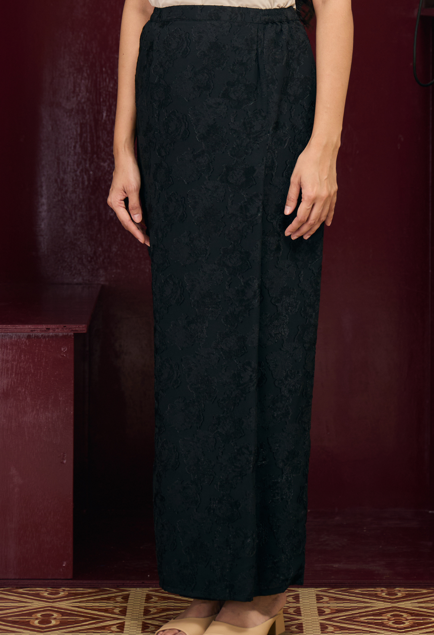 Lane in Black