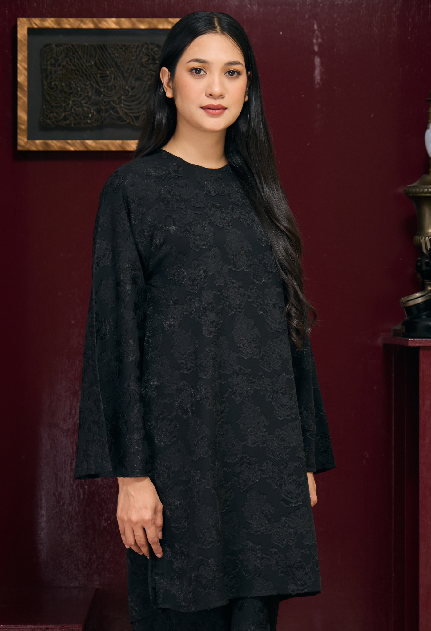 Lane in Black