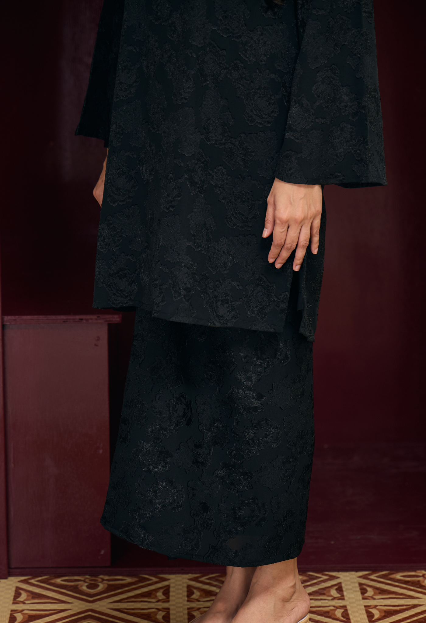 Lane in Black