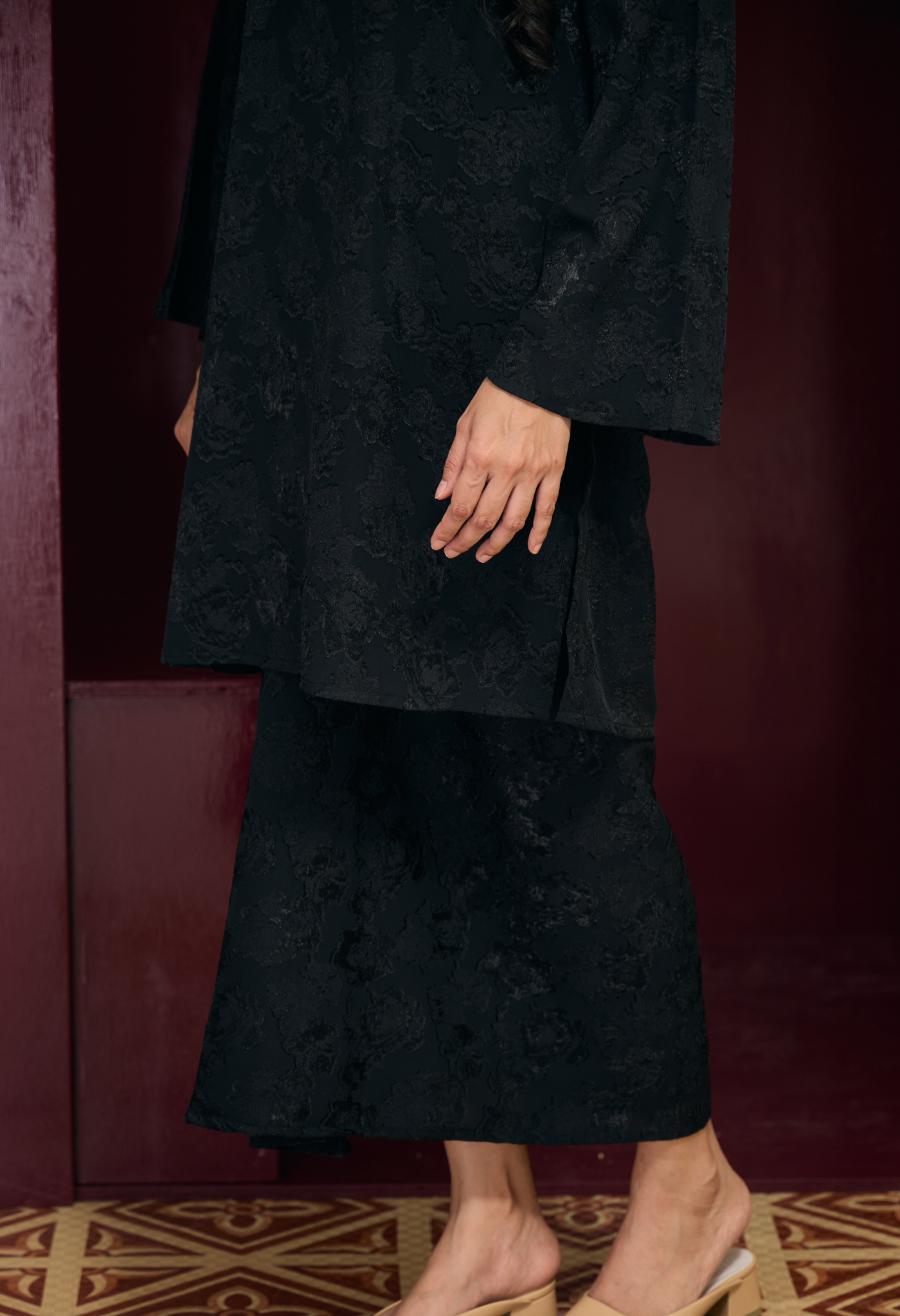 Lane in Black