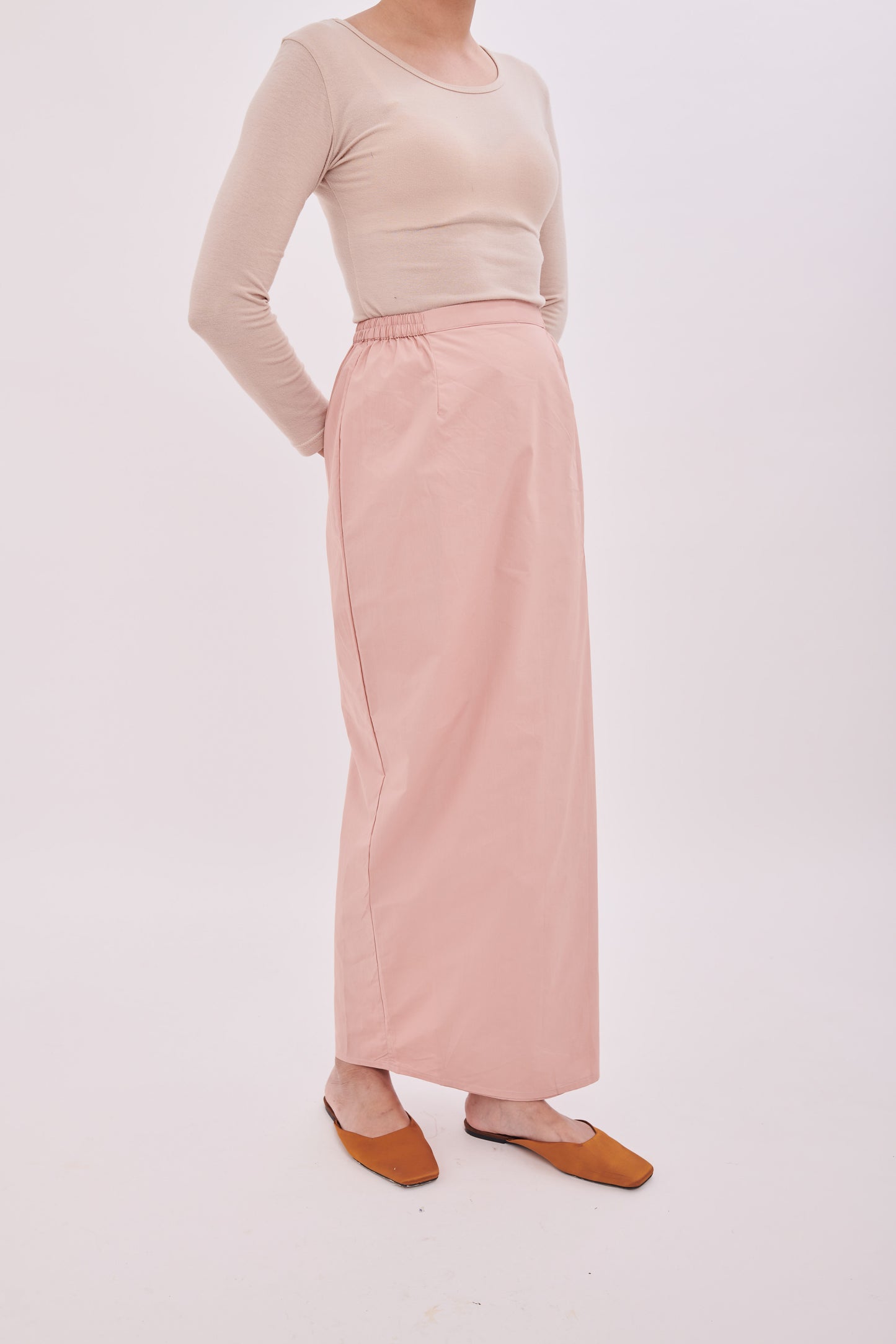 Nabilah Sarung in Nude