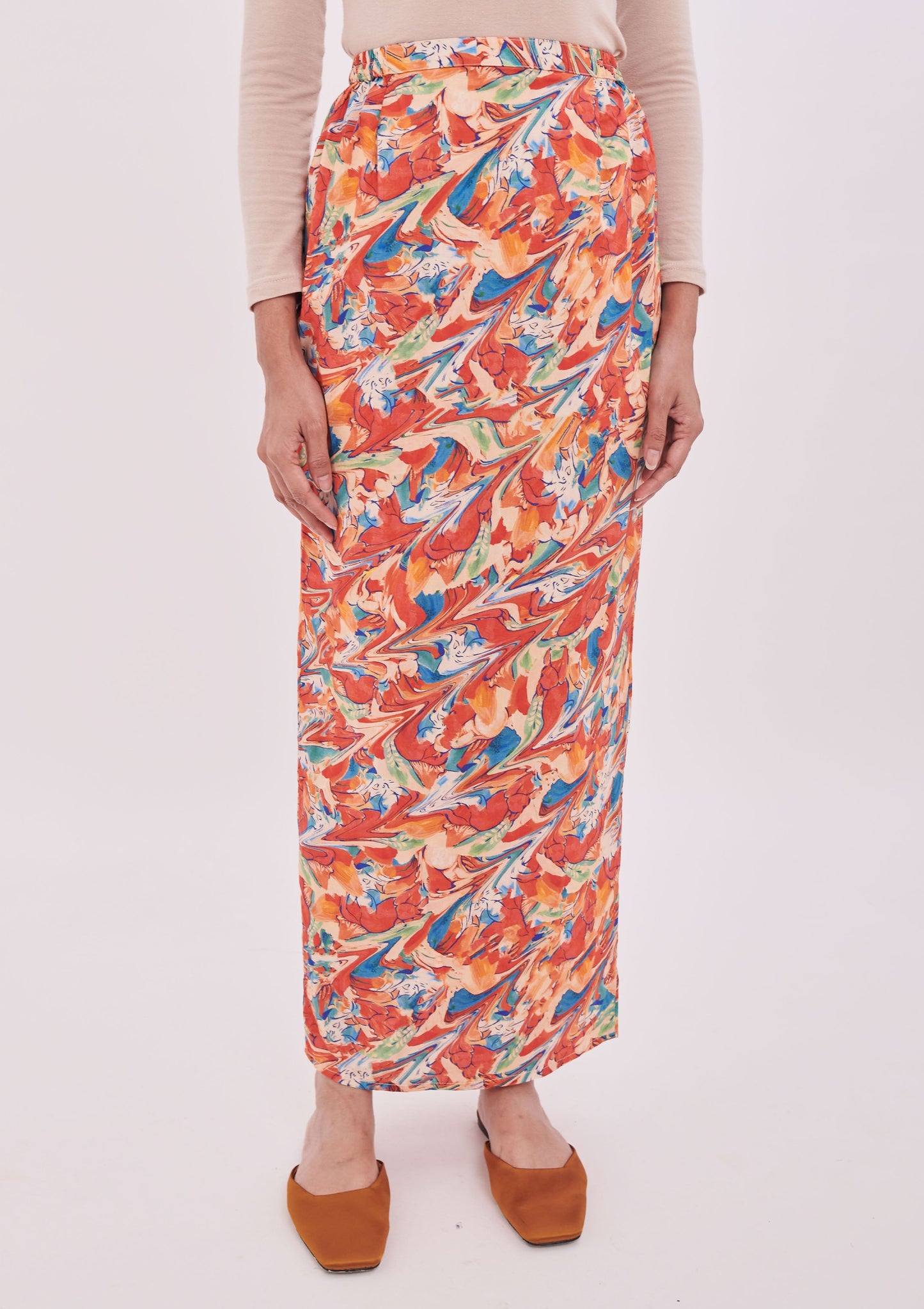 Julia Sarung in Orange