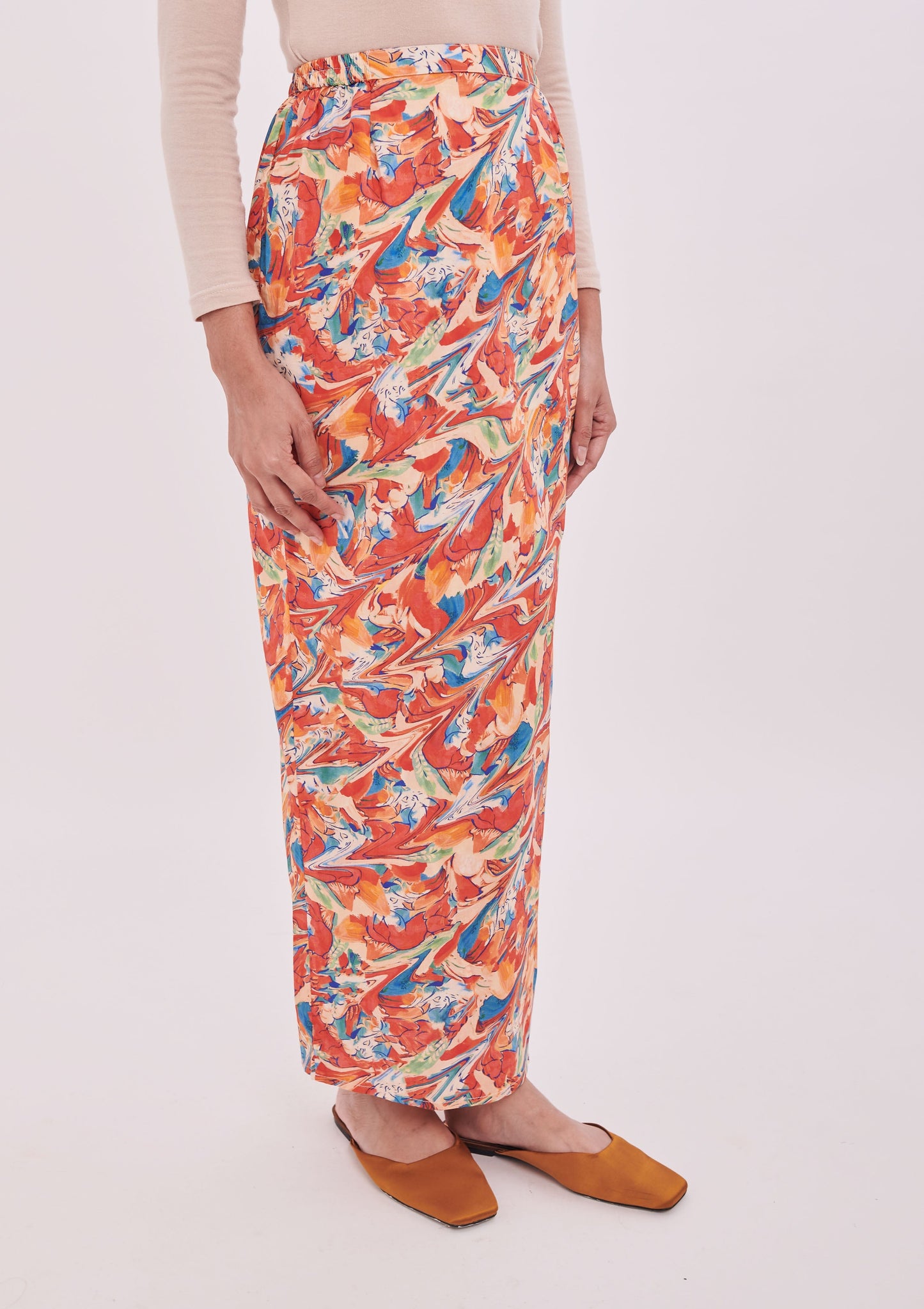 Julia Sarung in Orange
