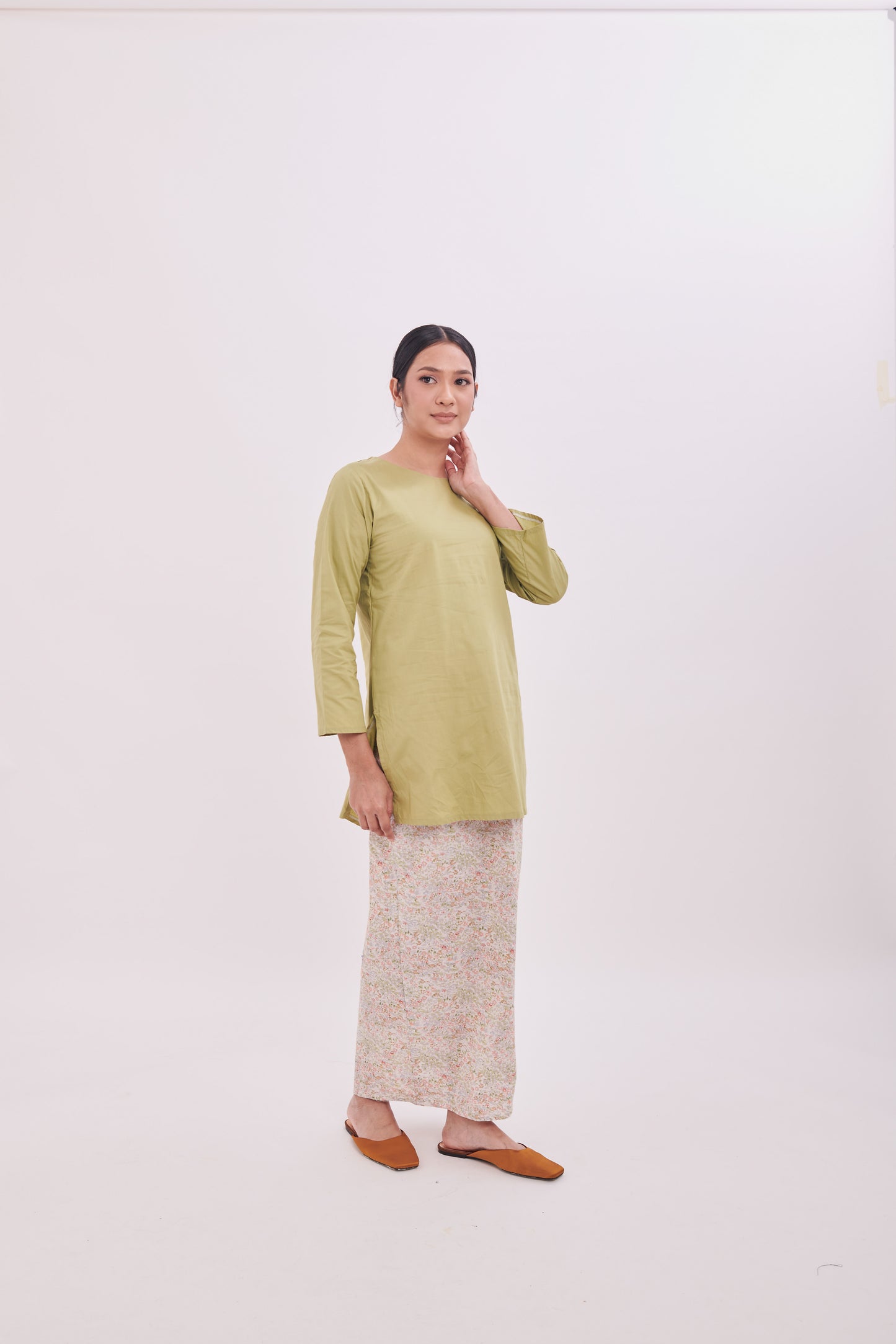 Nabilah Kurung in Light Green