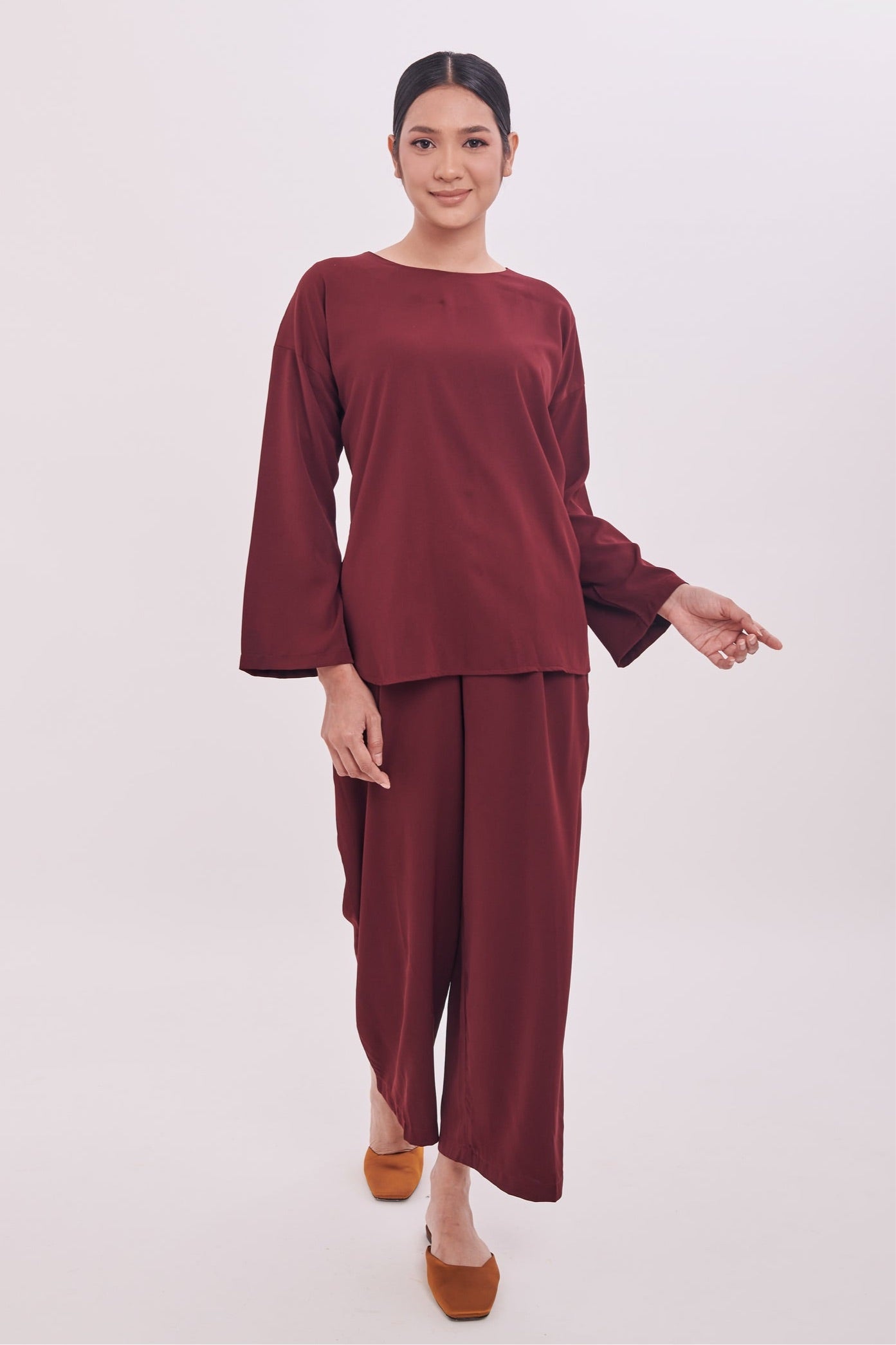 Edza Top in Maroon