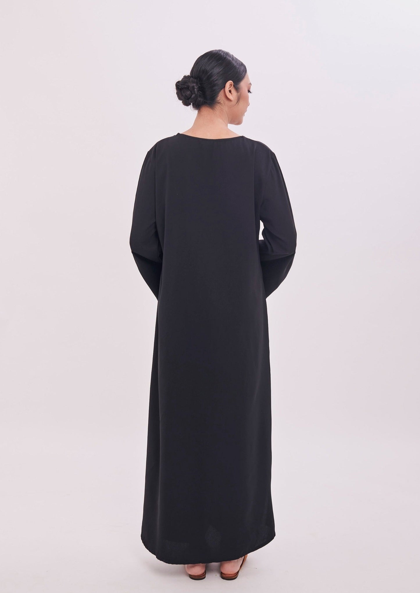 Edza Maxi Dress in Black