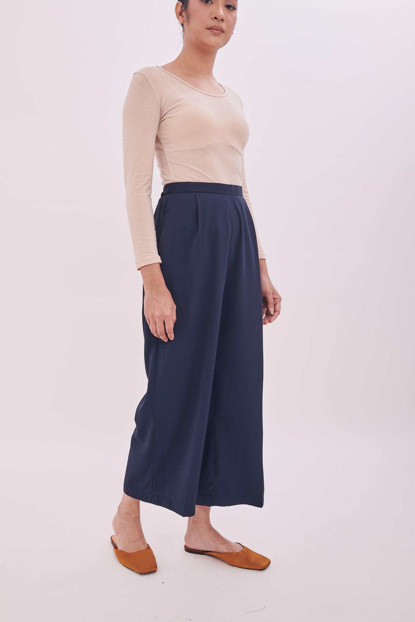 Edza Palazzo in Dark Blue