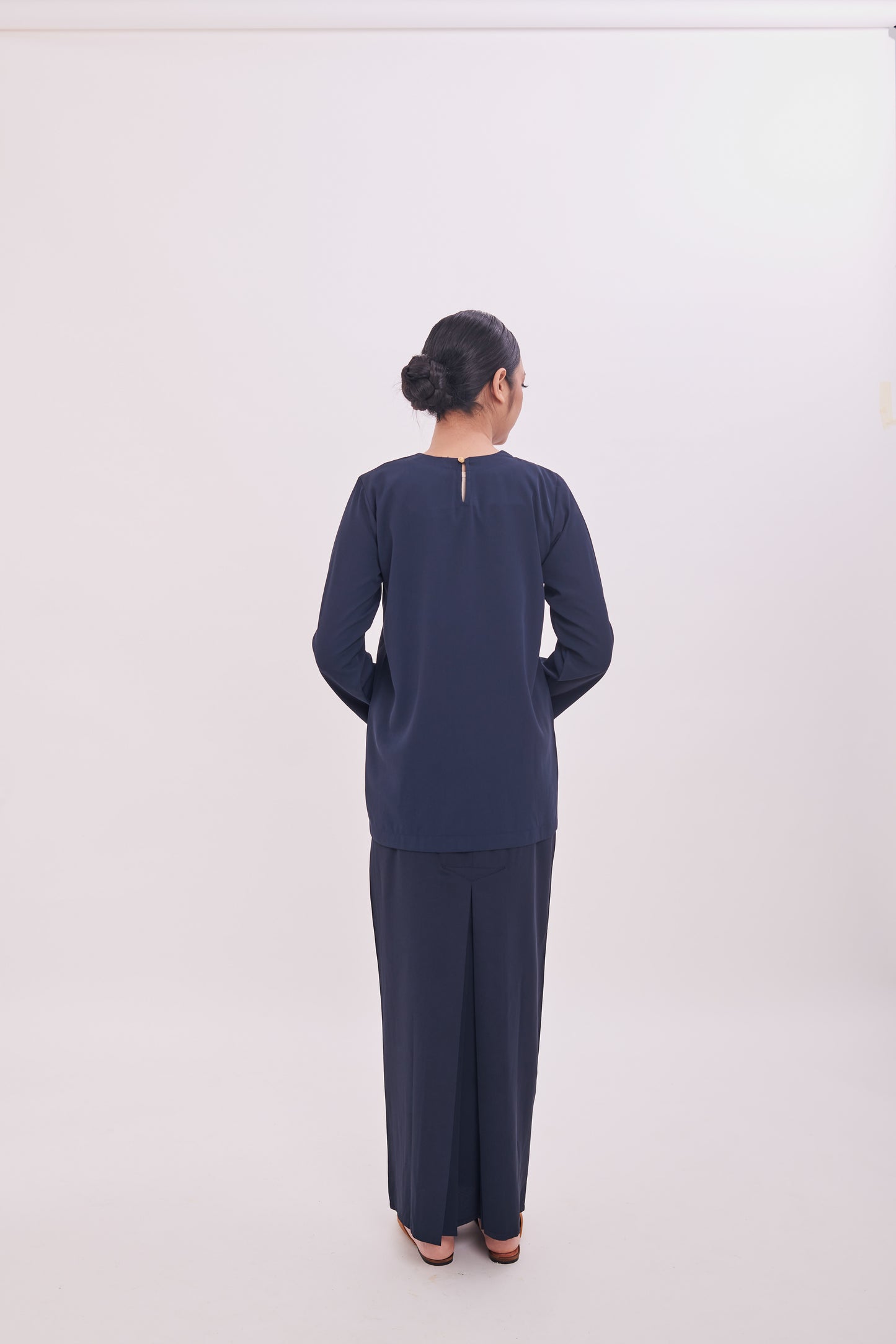 Edza Mini in Dark Blue