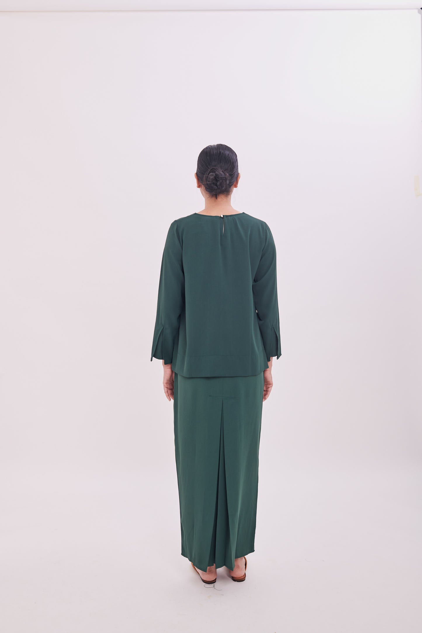 Edza Scallop Top in Green