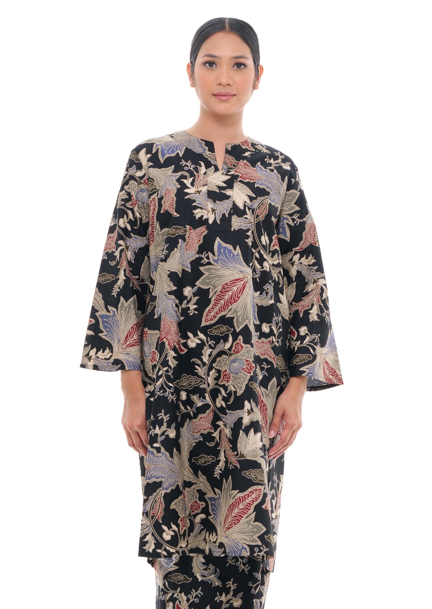 Jalilah Tunic in Black