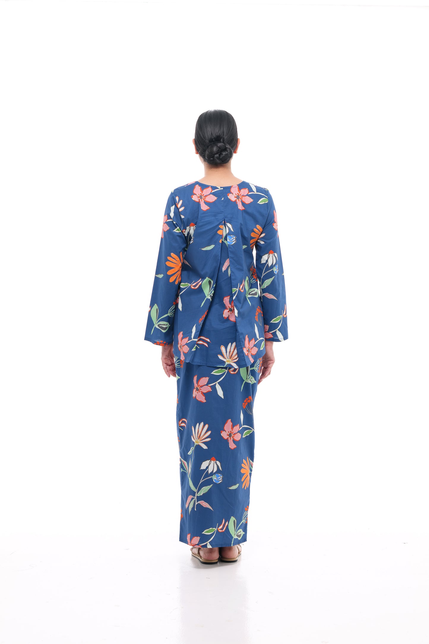 Jamilah Top in Dark Blue and Orange