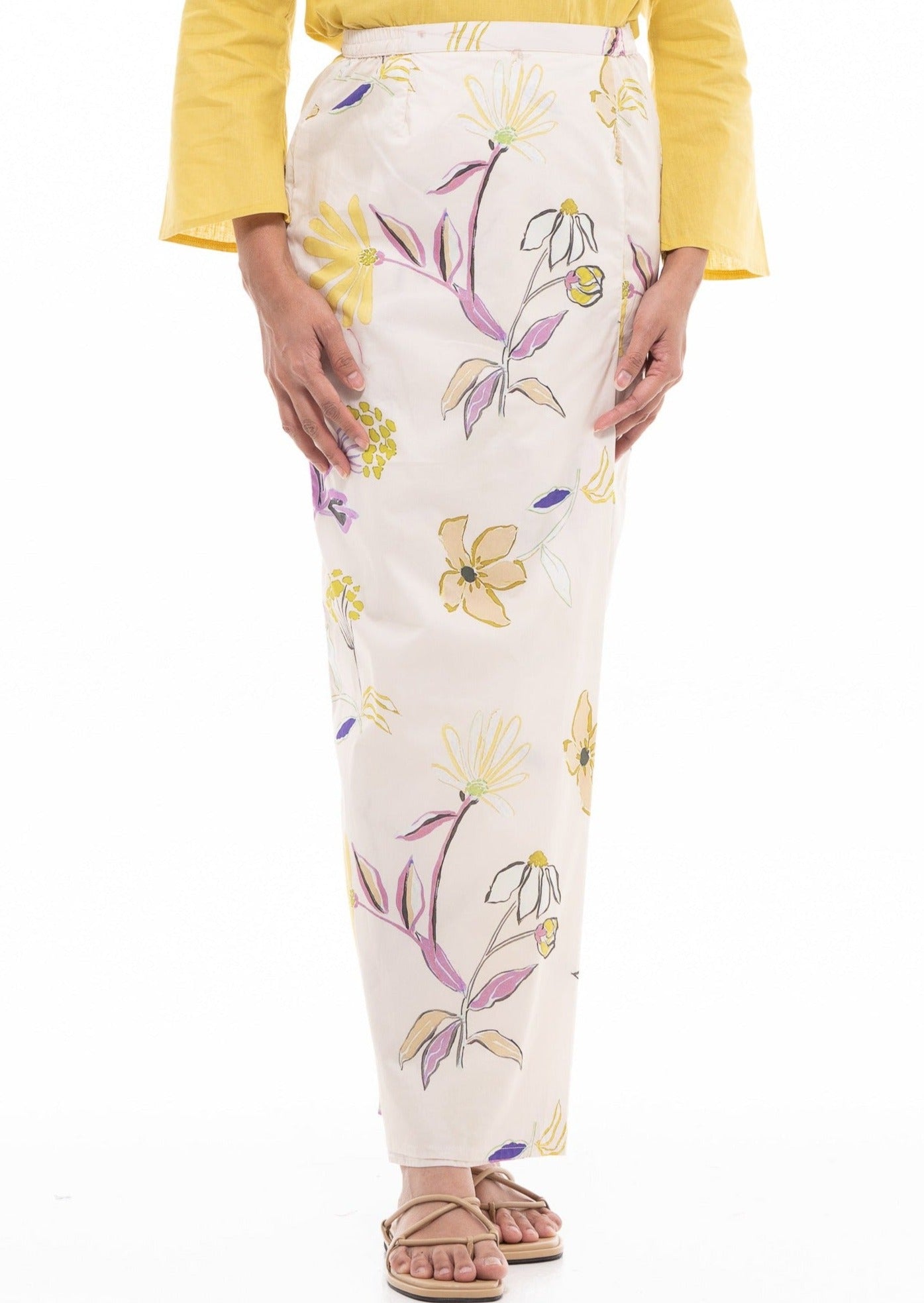 Jamilah Sarung in White and Yellow