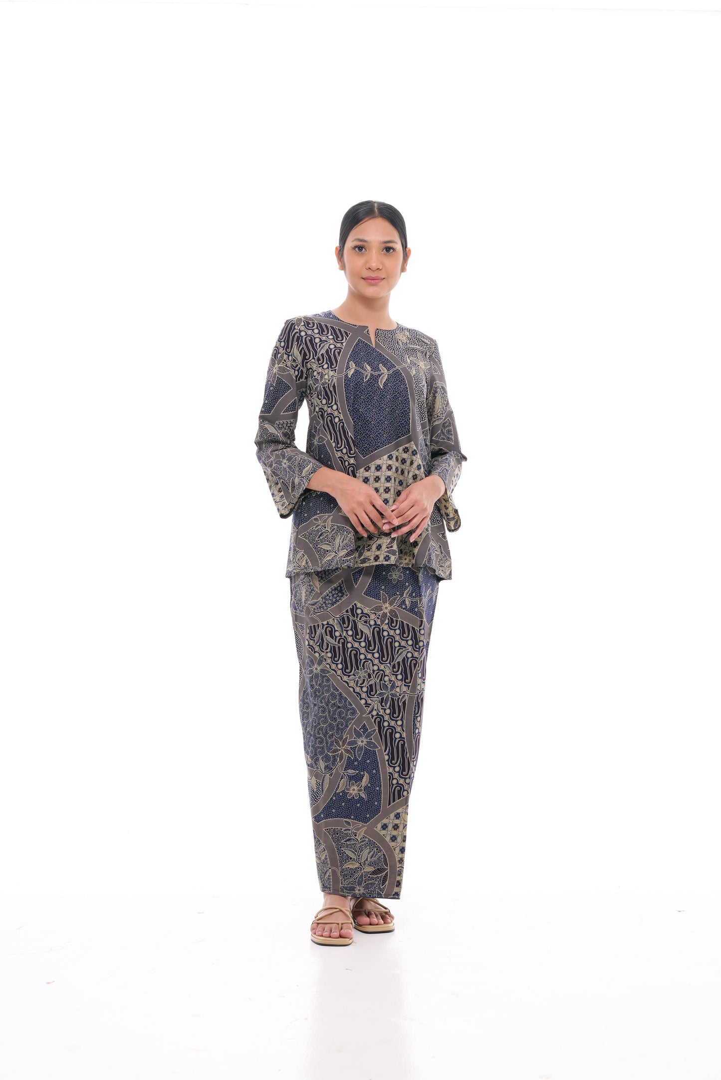 Junaida Top in Blue