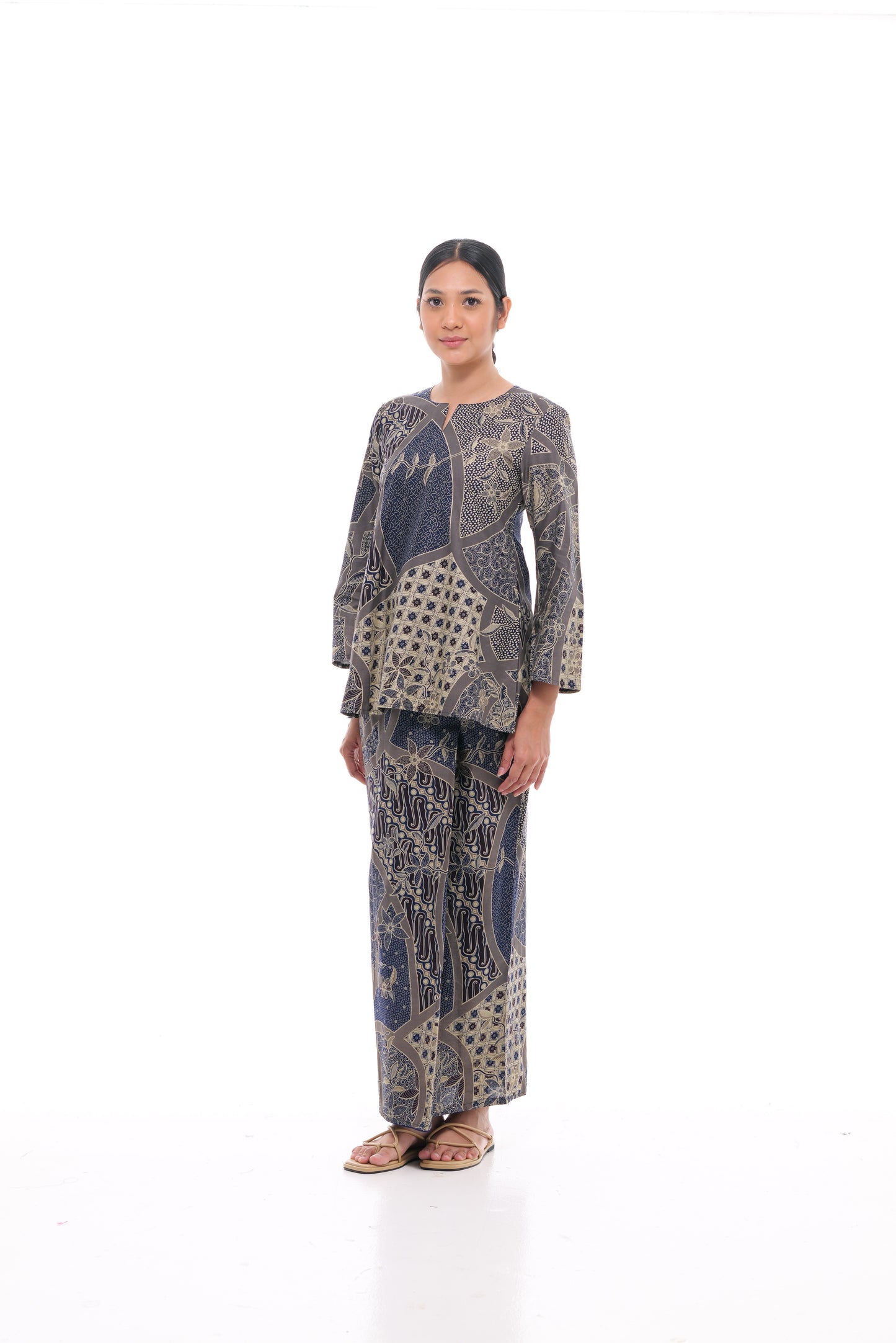 Junaida Top in Blue