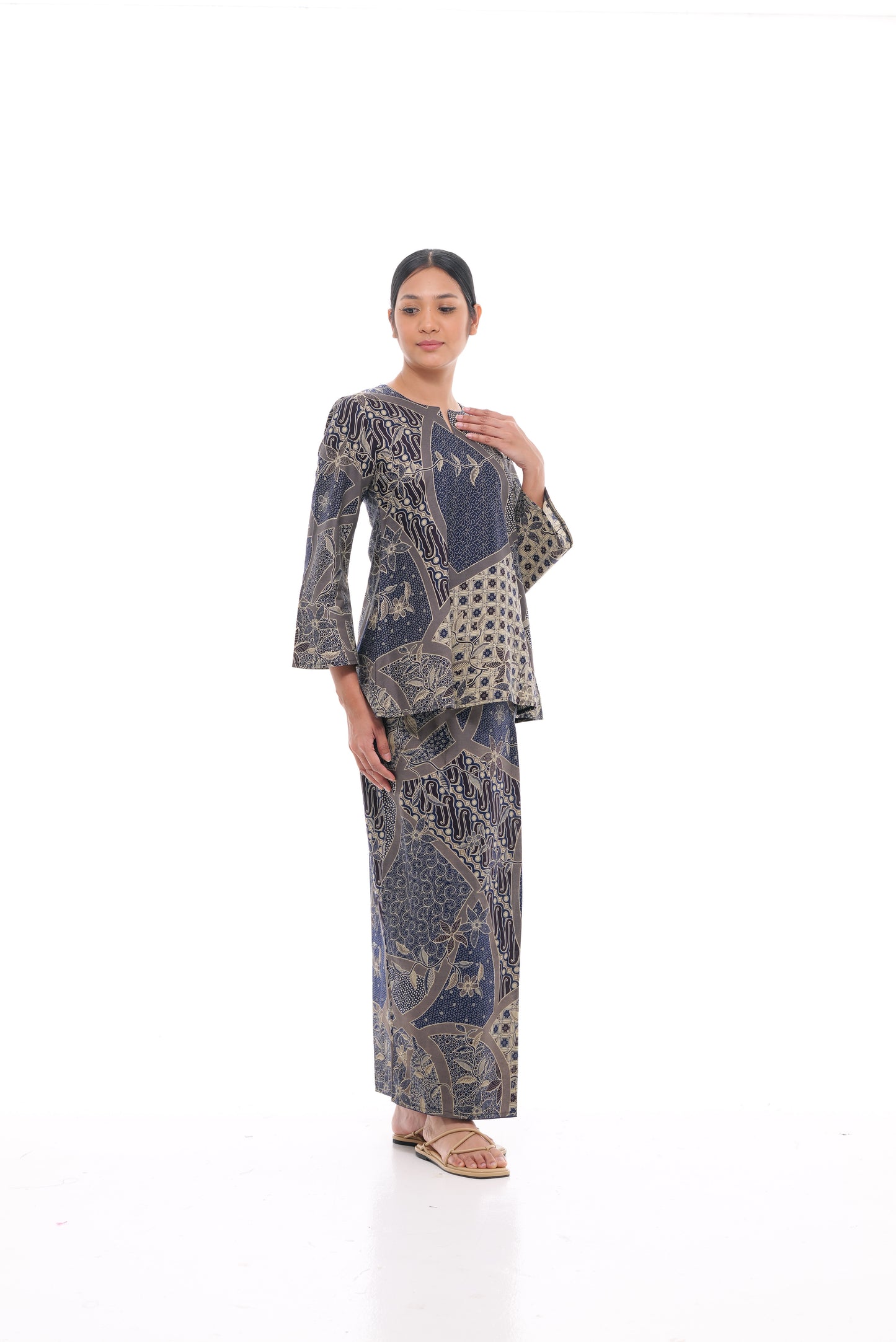 Junaida Top in Blue