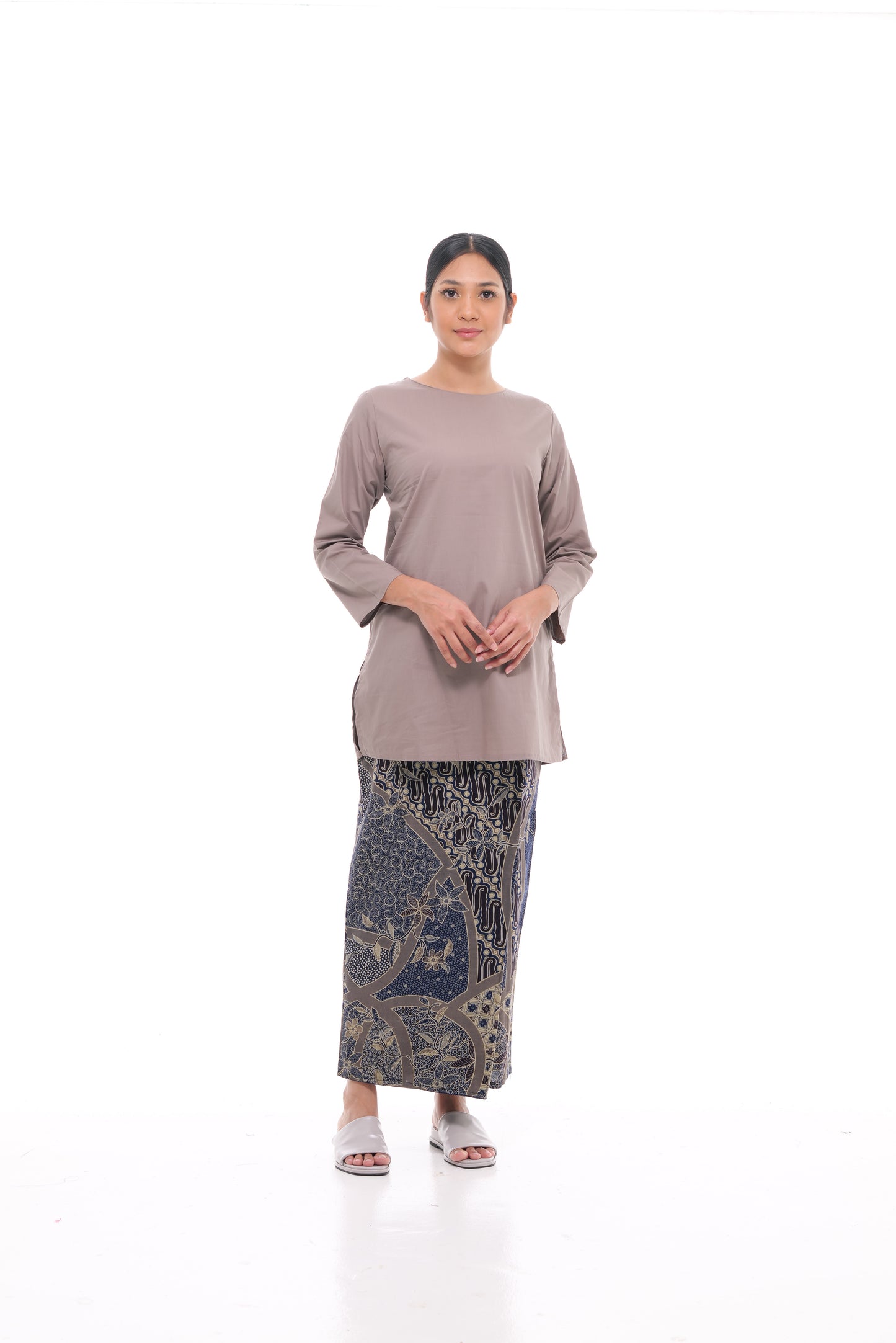 Nabilah Kurung in Earl Grey