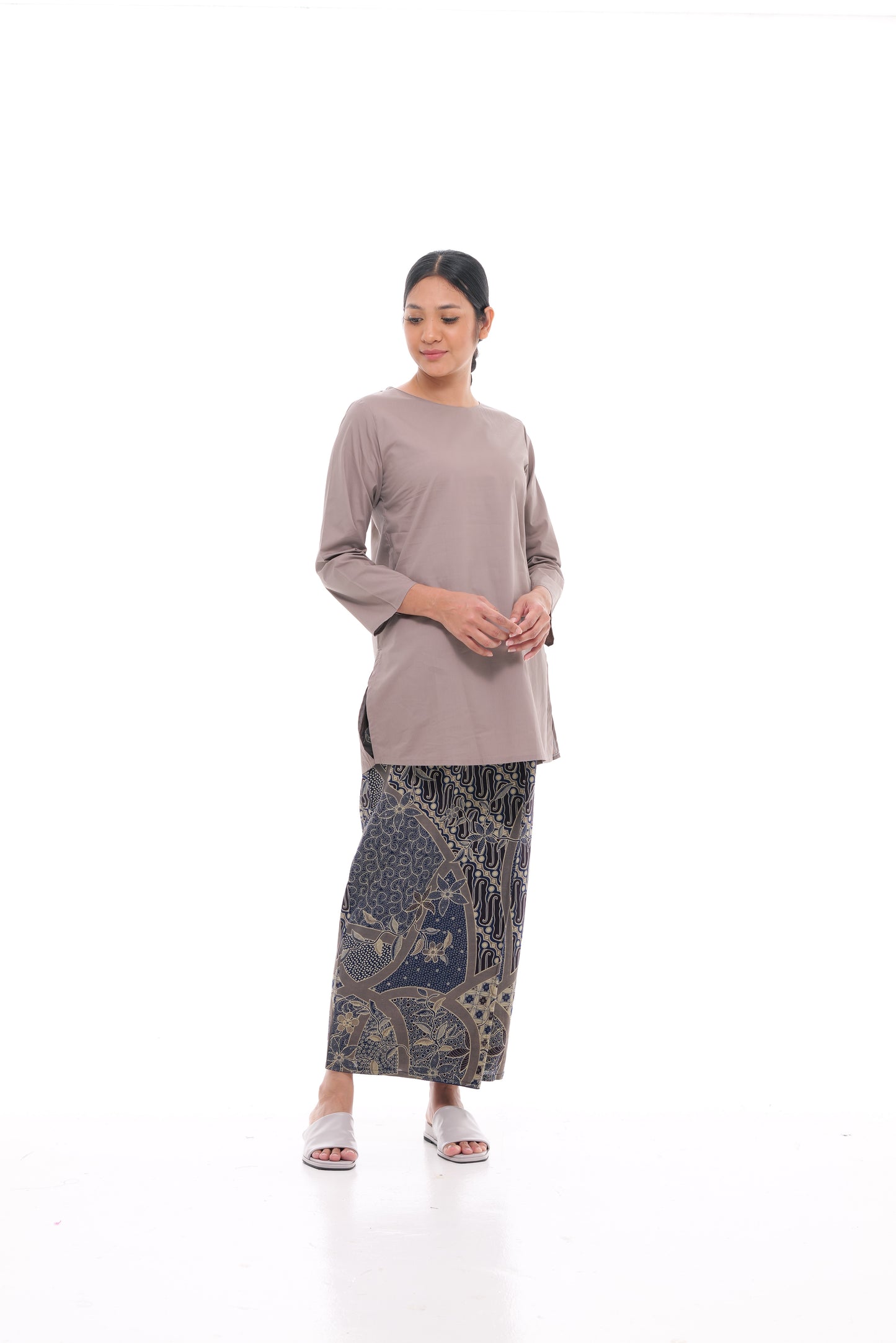 Nabilah Kurung in Earl Grey