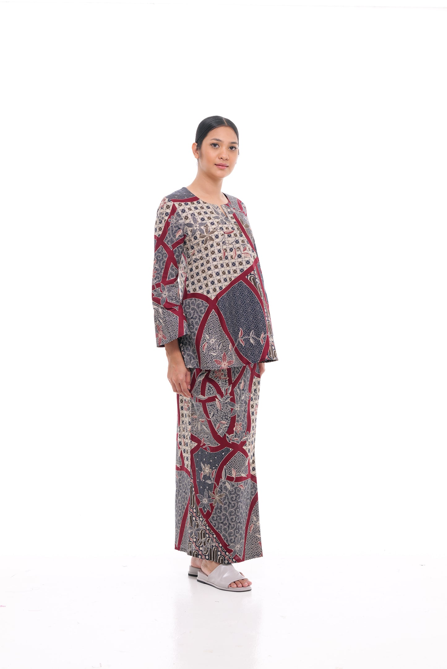 Junaida Top in Maroon