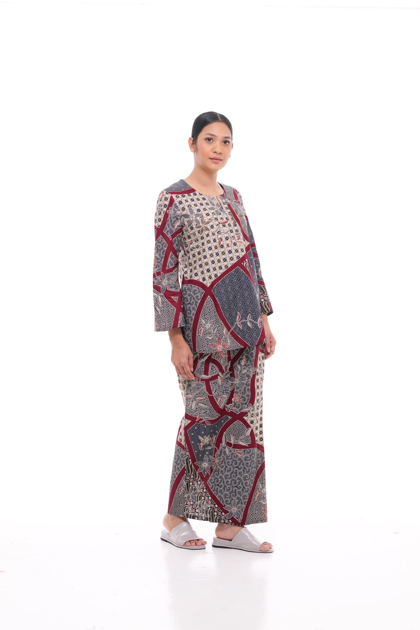 Junaida Top in Maroon