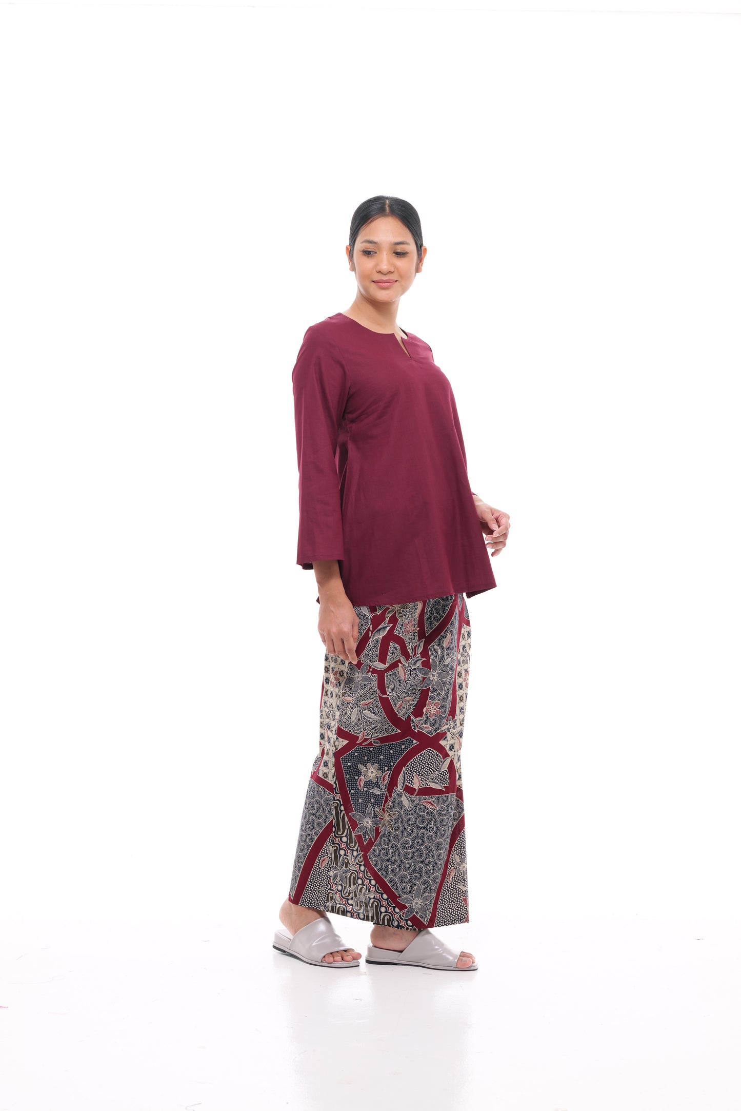 Norlida Top in Maroon