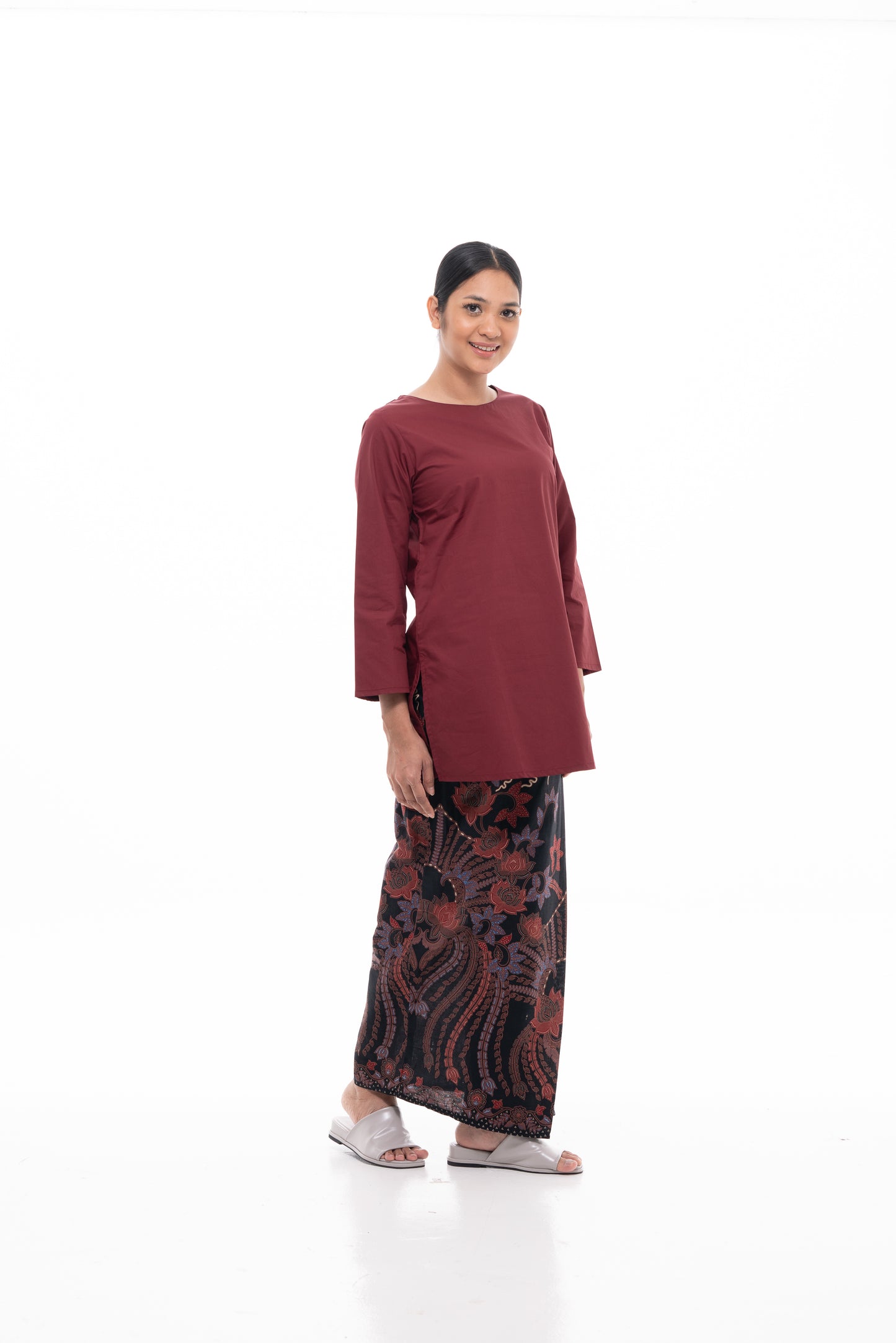 Nabilah Kurung in Maroon