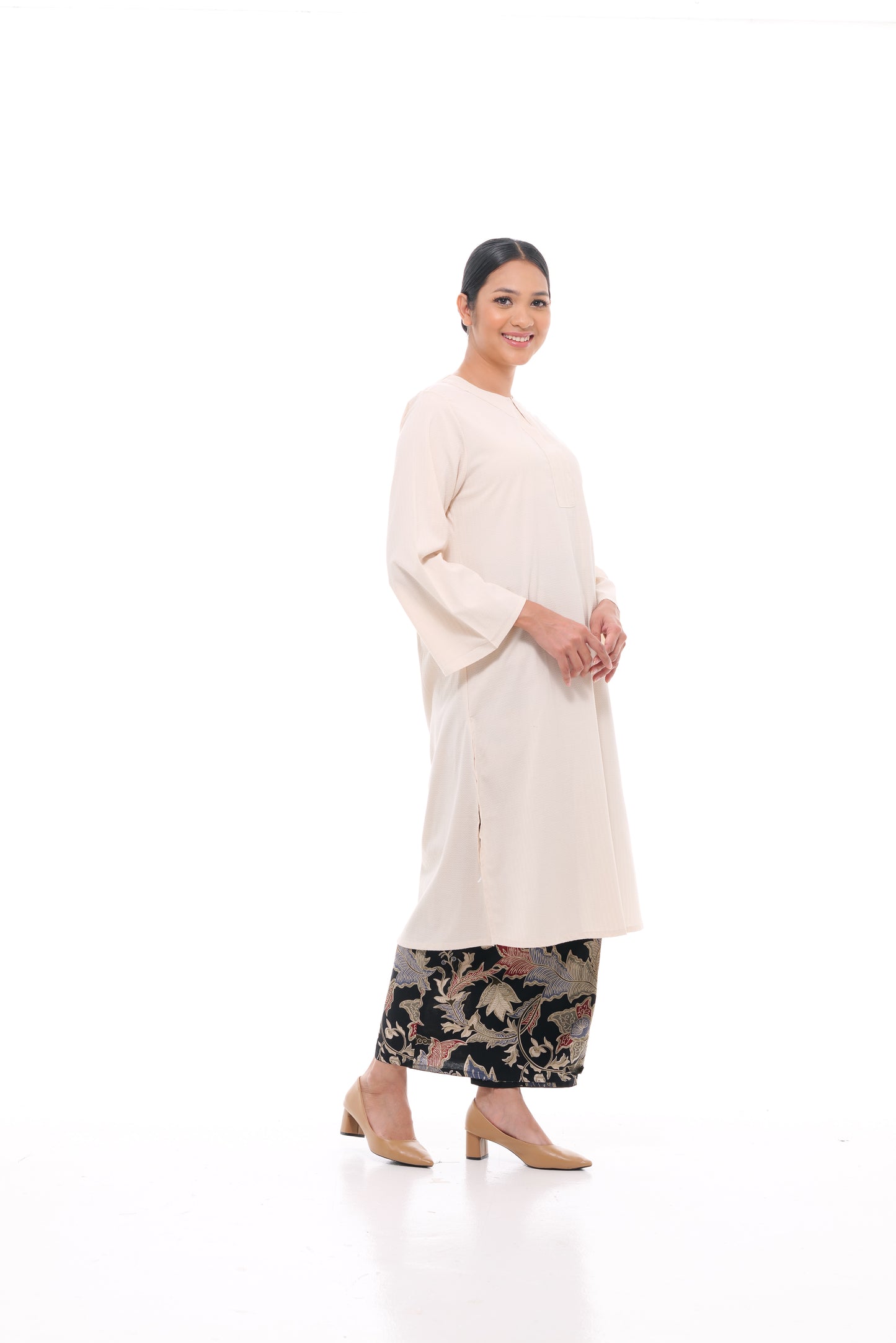 Junita Tunic in Champagne