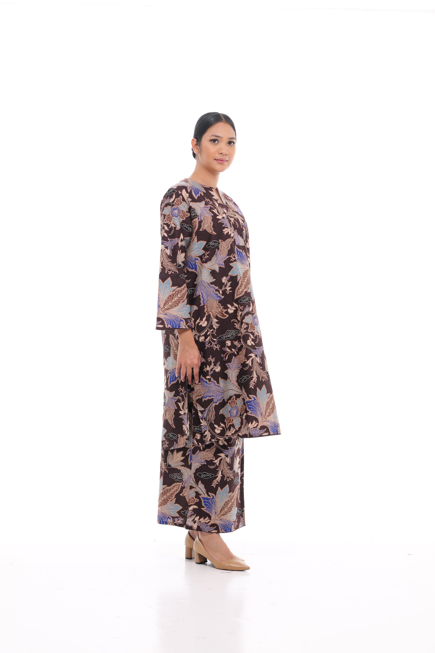 Jalilah Tunic in Brown