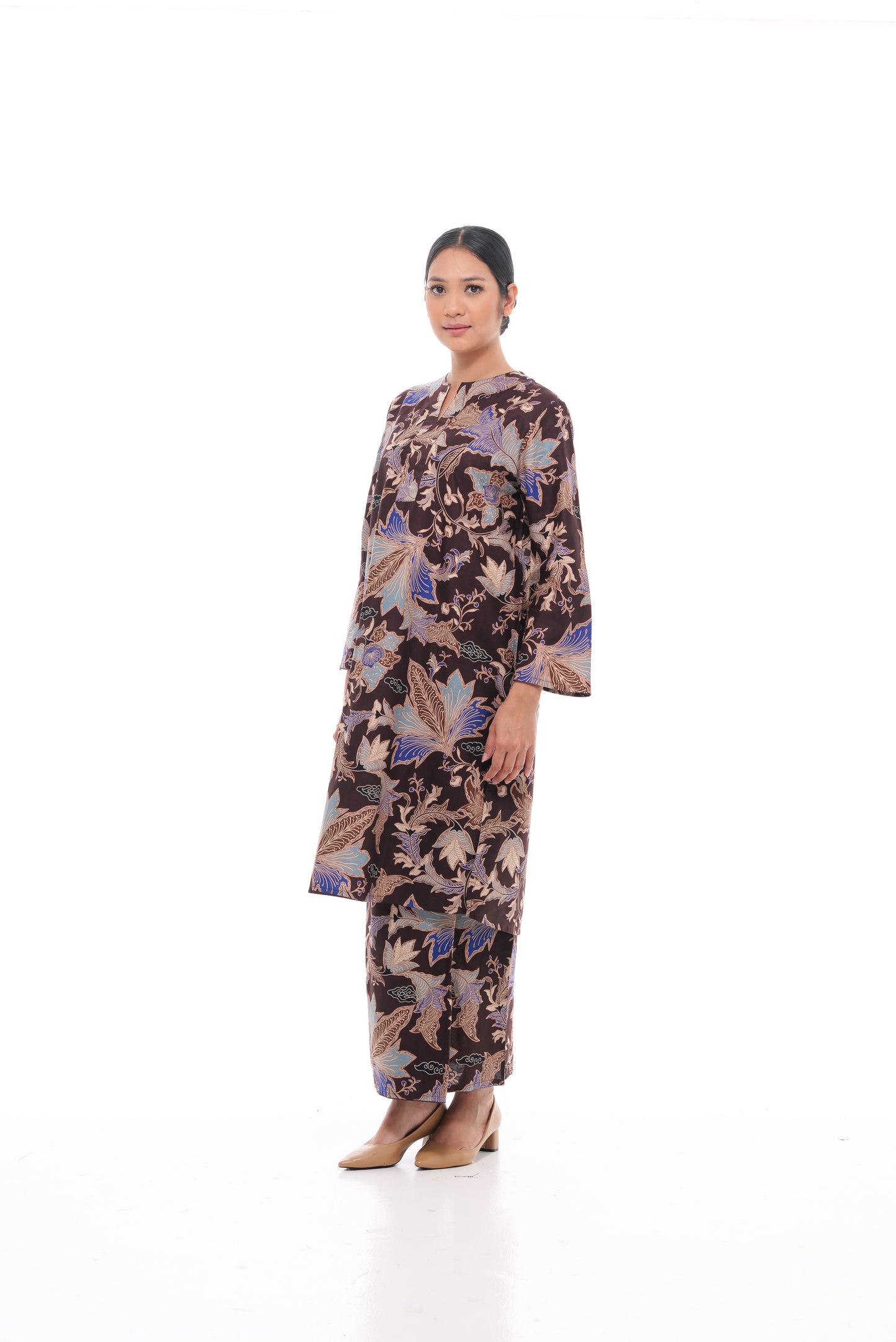 Jalilah Tunic in Brown