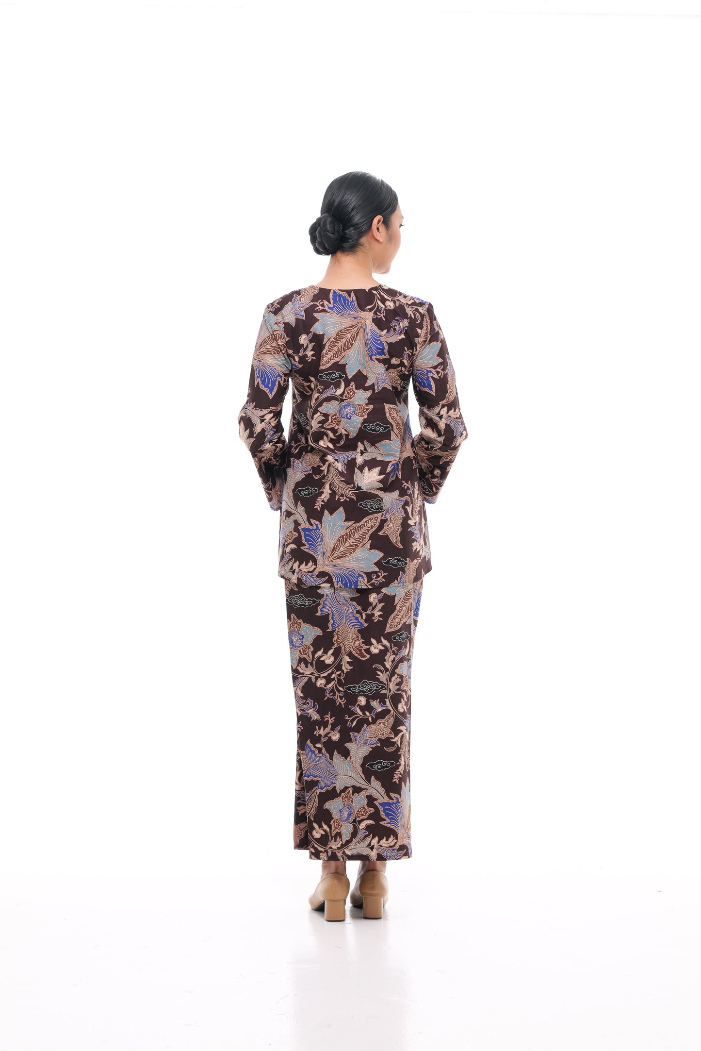 Jalilah Top in Brown