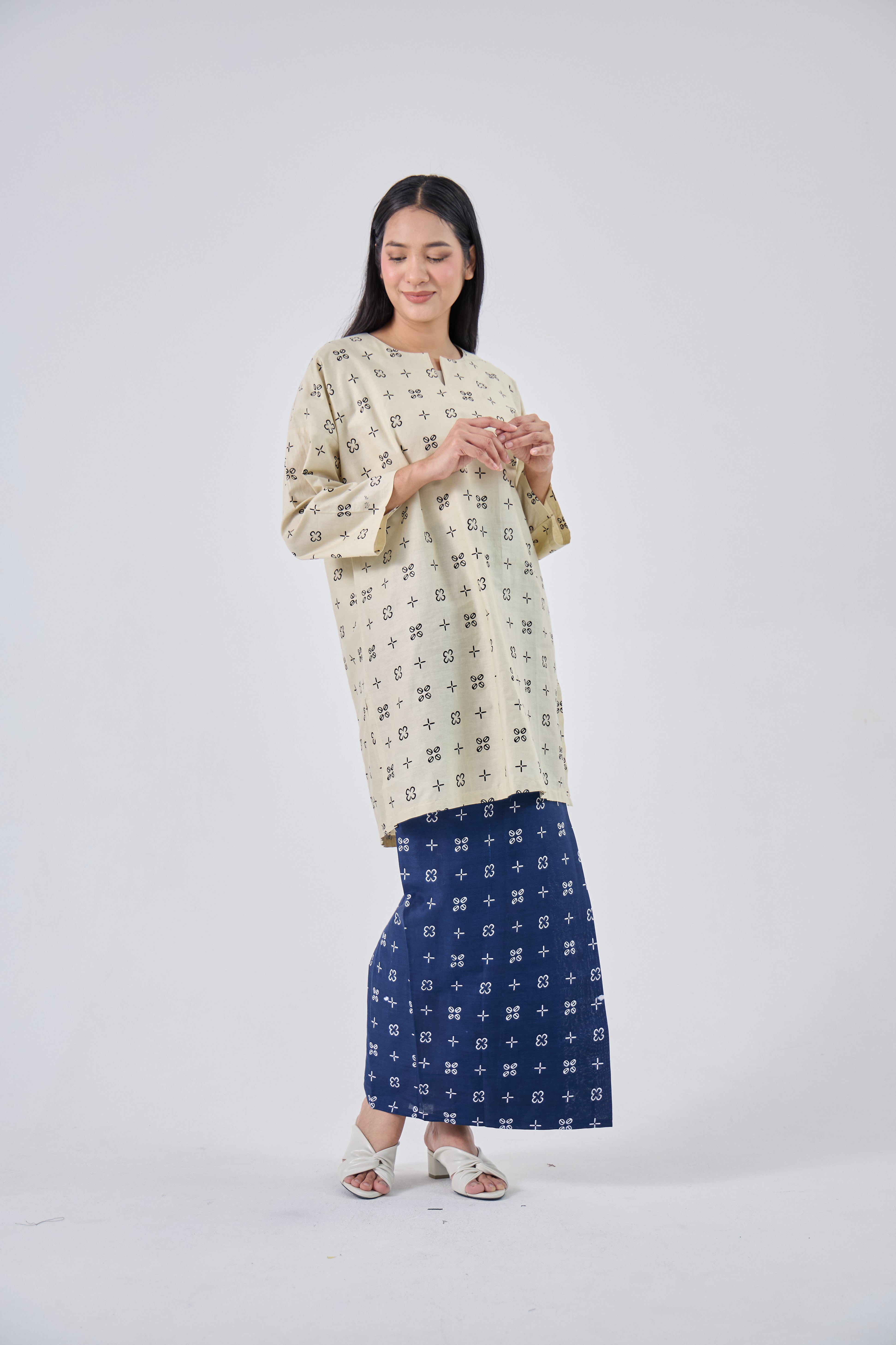 Murni Oversized Midi Top